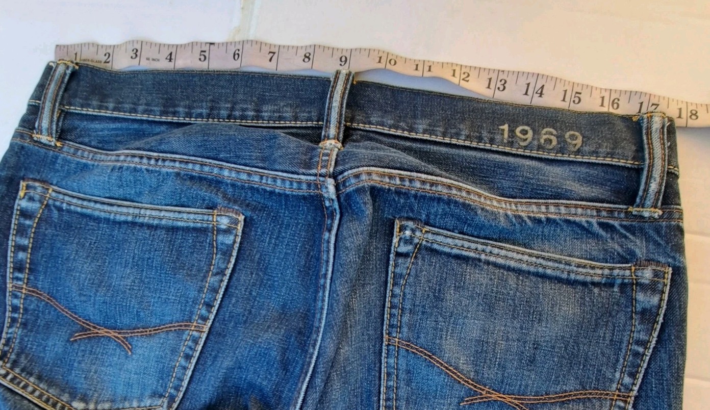Men’s Gap 1969 Straight Fit Selvedge Cotton Denim Button Fly Blue Jeans
