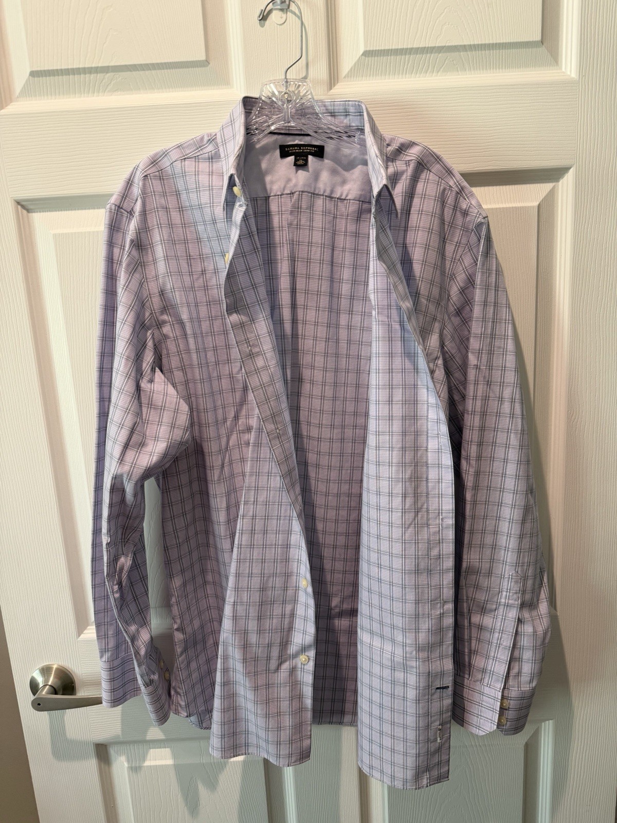Banana Republic Non Iron Slim Fit Size 17-17.5 XL Button Up Shirt Light