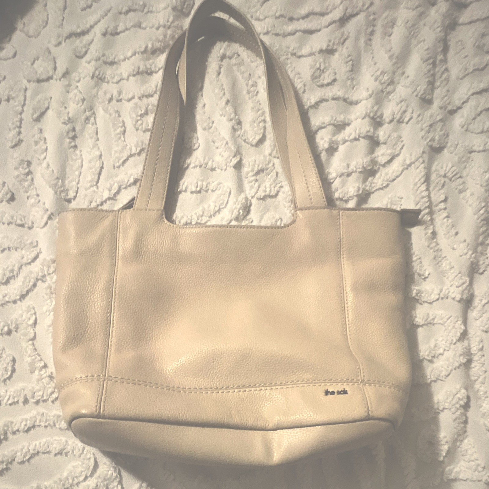 The Sak Beige Pebbled Tote Bag Zip Top Double Handles Lined Inner Pockets