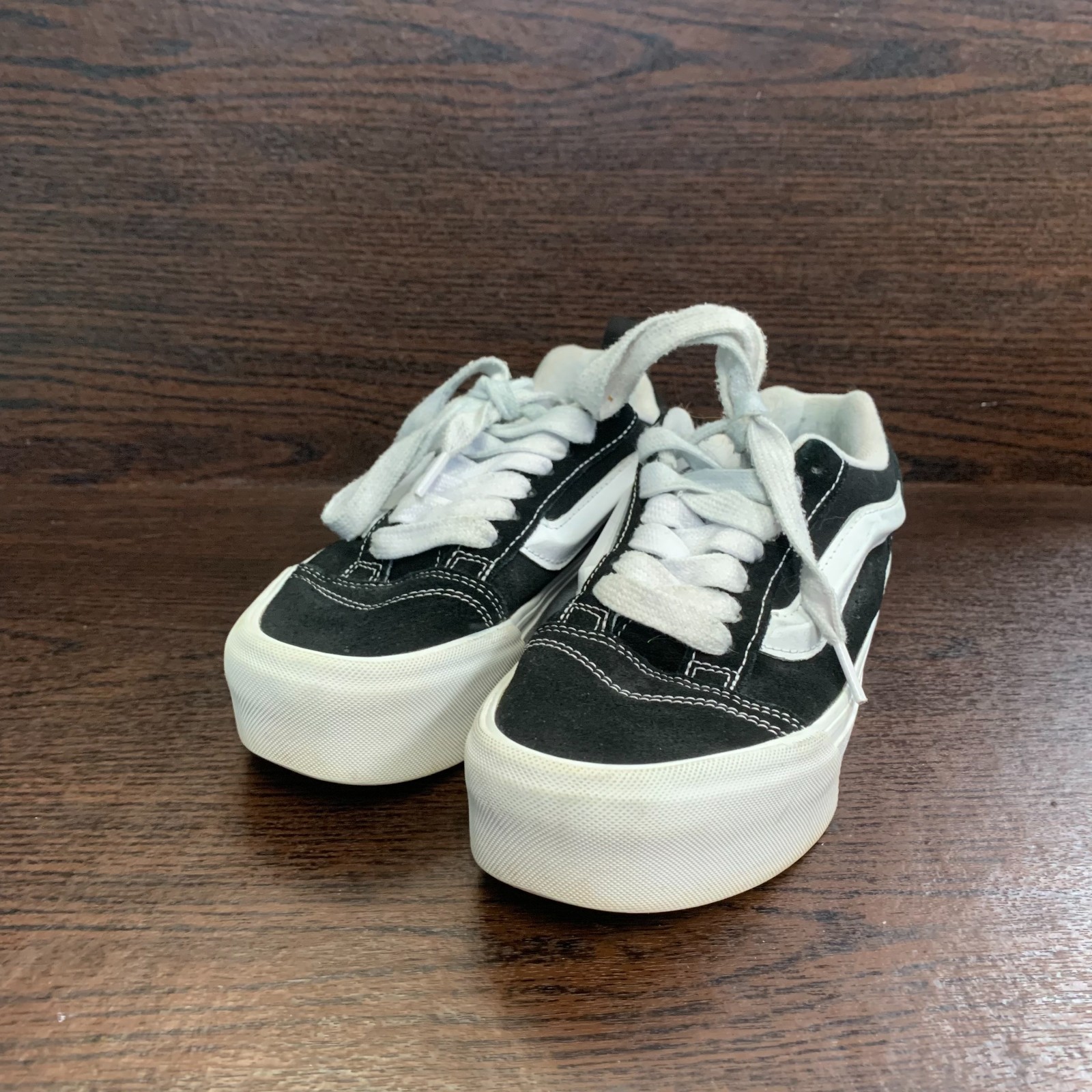 Vans Knu Stack Platform Unisex Sneakers Size M 6.5 W 8 Black White Suede Chunky