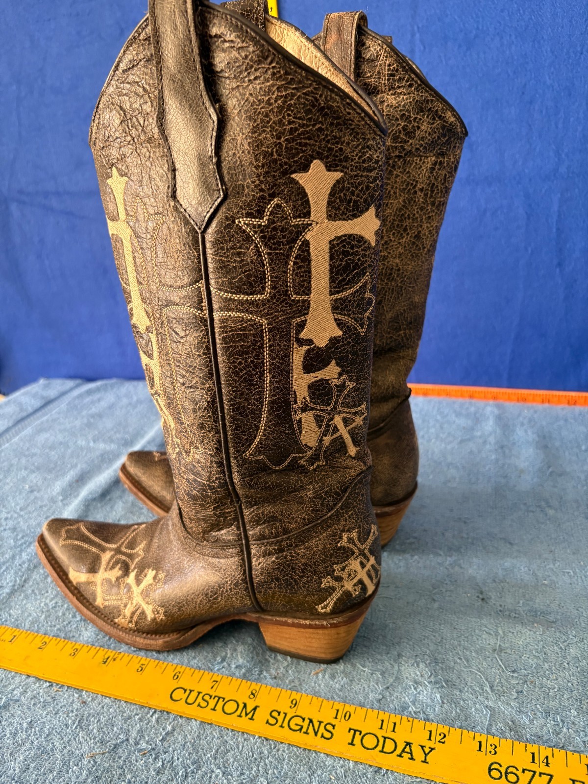 Circle G L5038 Leather Western Embroidered Cross Snip Toe Boots Women’s 7M