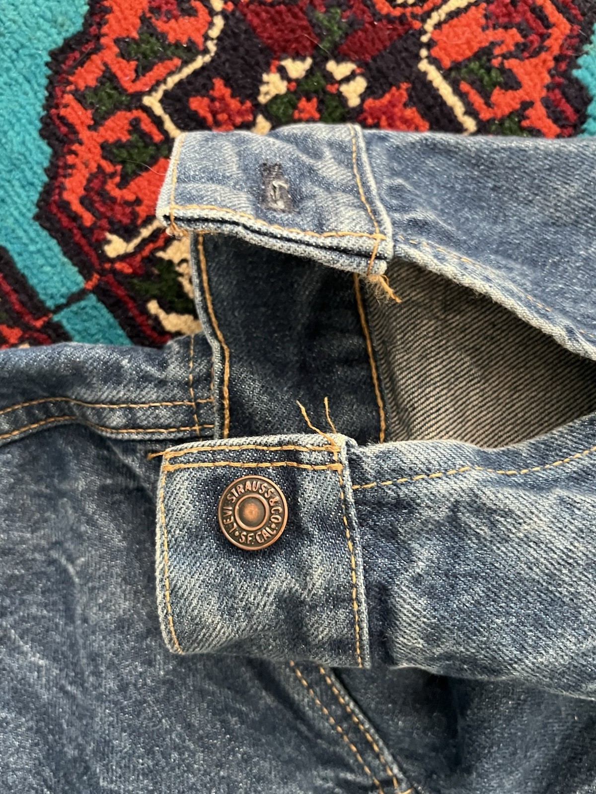 Vintage 90s Levi Type 3 Dark Wash Men’s Size Large Made In USA Denim Trucker L