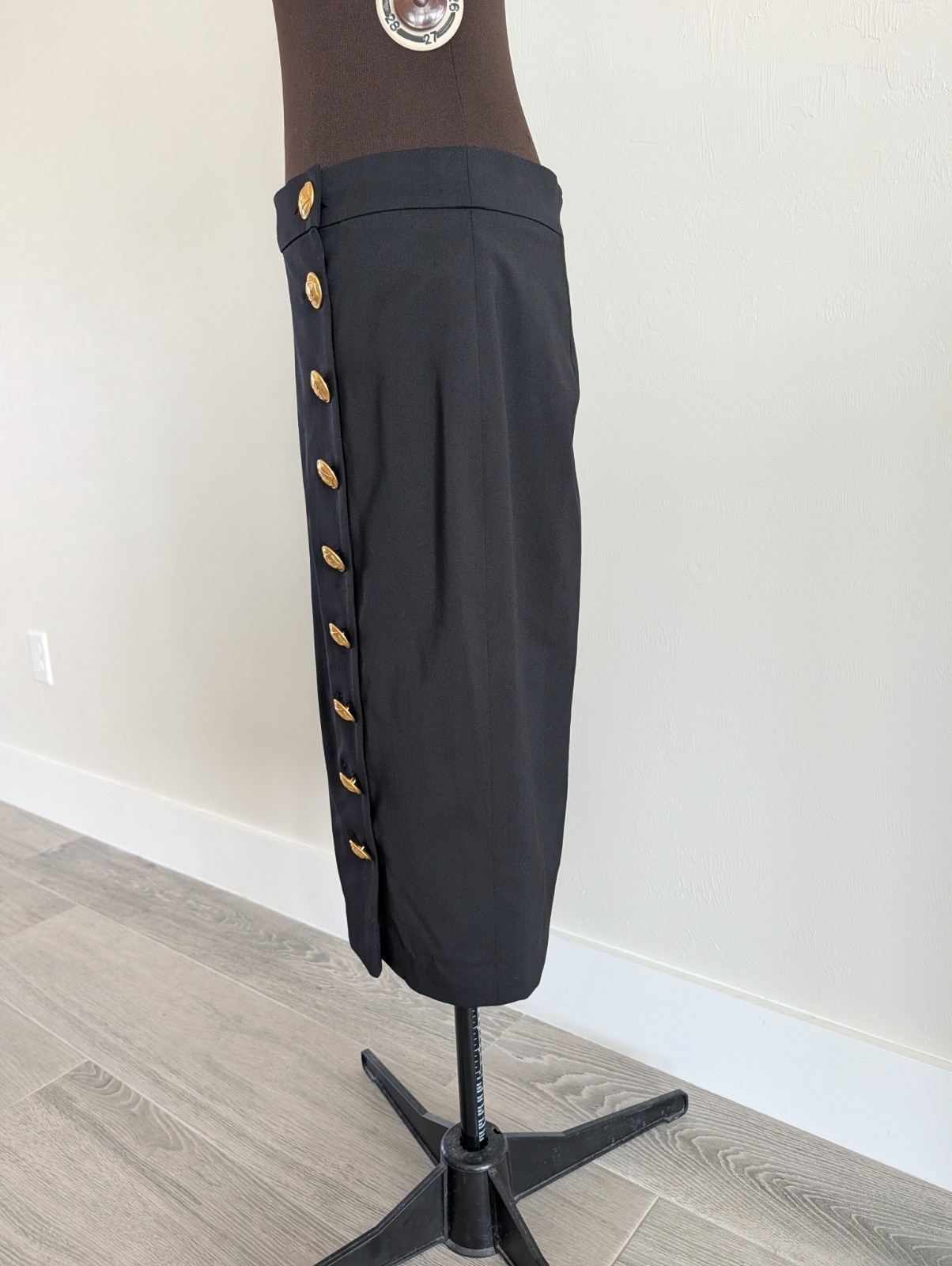 $900 Escada wool black EE logo buttons midi skirt sz 40 10 L
