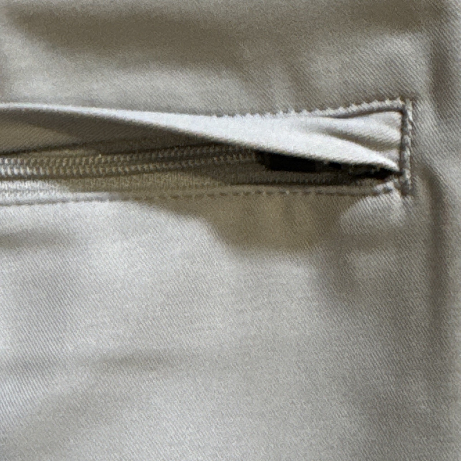Men’s Shorts Waist 40 Inseam 10” Gray