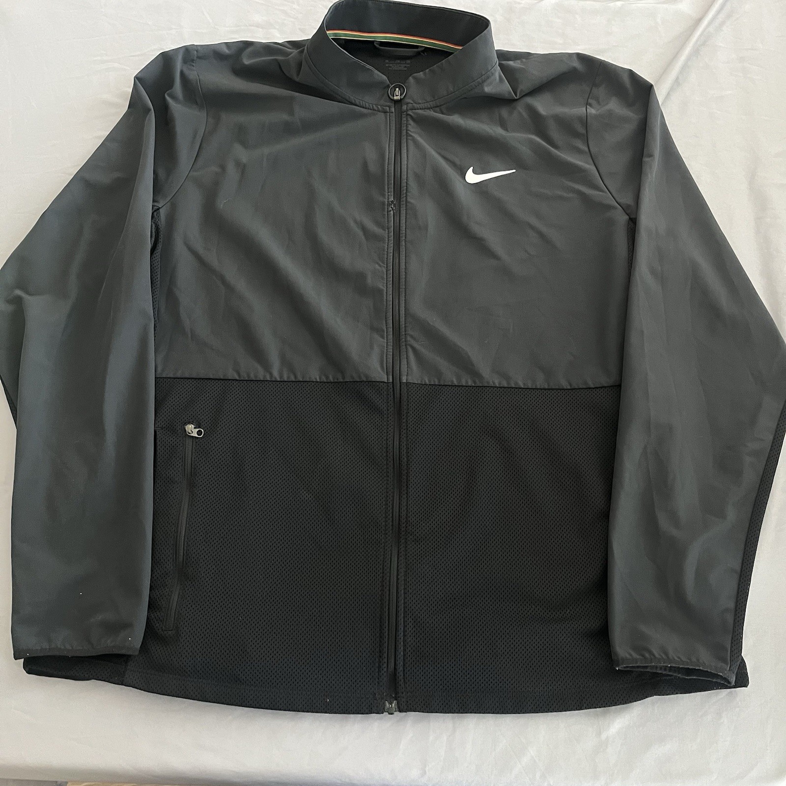 Nike Jacket Men’s XL Black Full Zip Running Training Athlesure Breathable