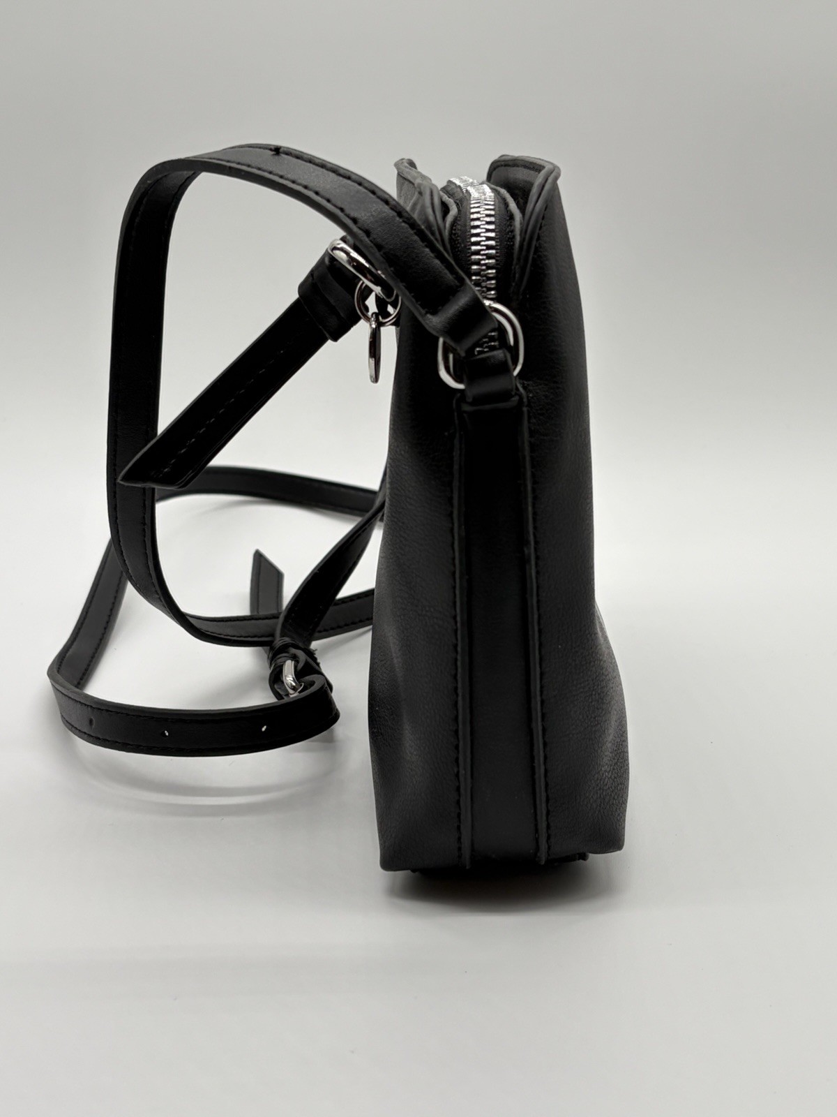 Nine West Black Crossbody Bag Purse Adjustable Strap Tassel Silver Hardware