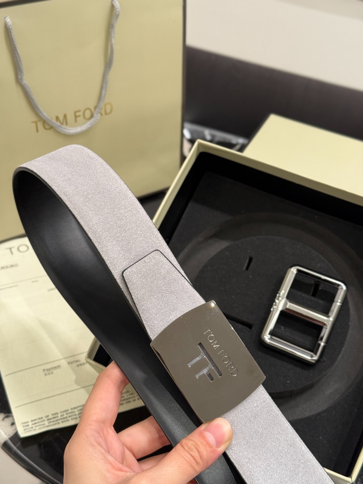 Tom Ford Mens T Logo Gray /Black Calfskin Leather Dress Belt S.S. Buckle