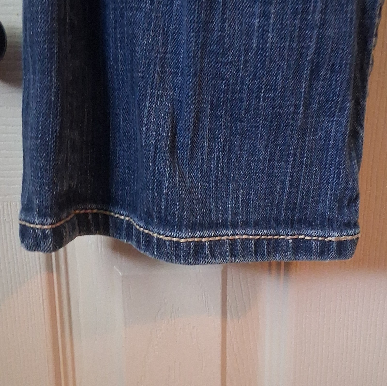 BKE Women’s Bootcut Jeans Blue Medium Wash Low Rise 5-Pocket Button Accents
