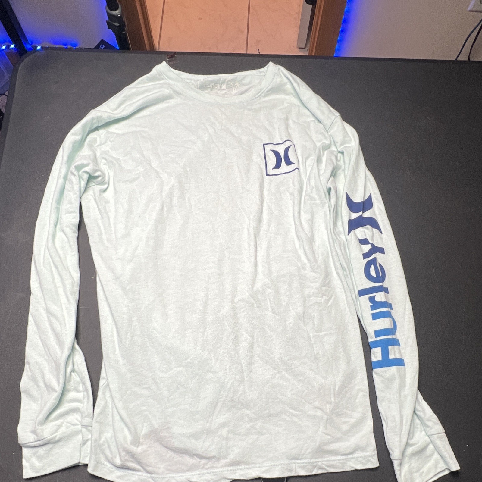 Hurley Men’s M Blue Logo Graphic Print T-Shirt Crew Neck Long Sleeve Cotton