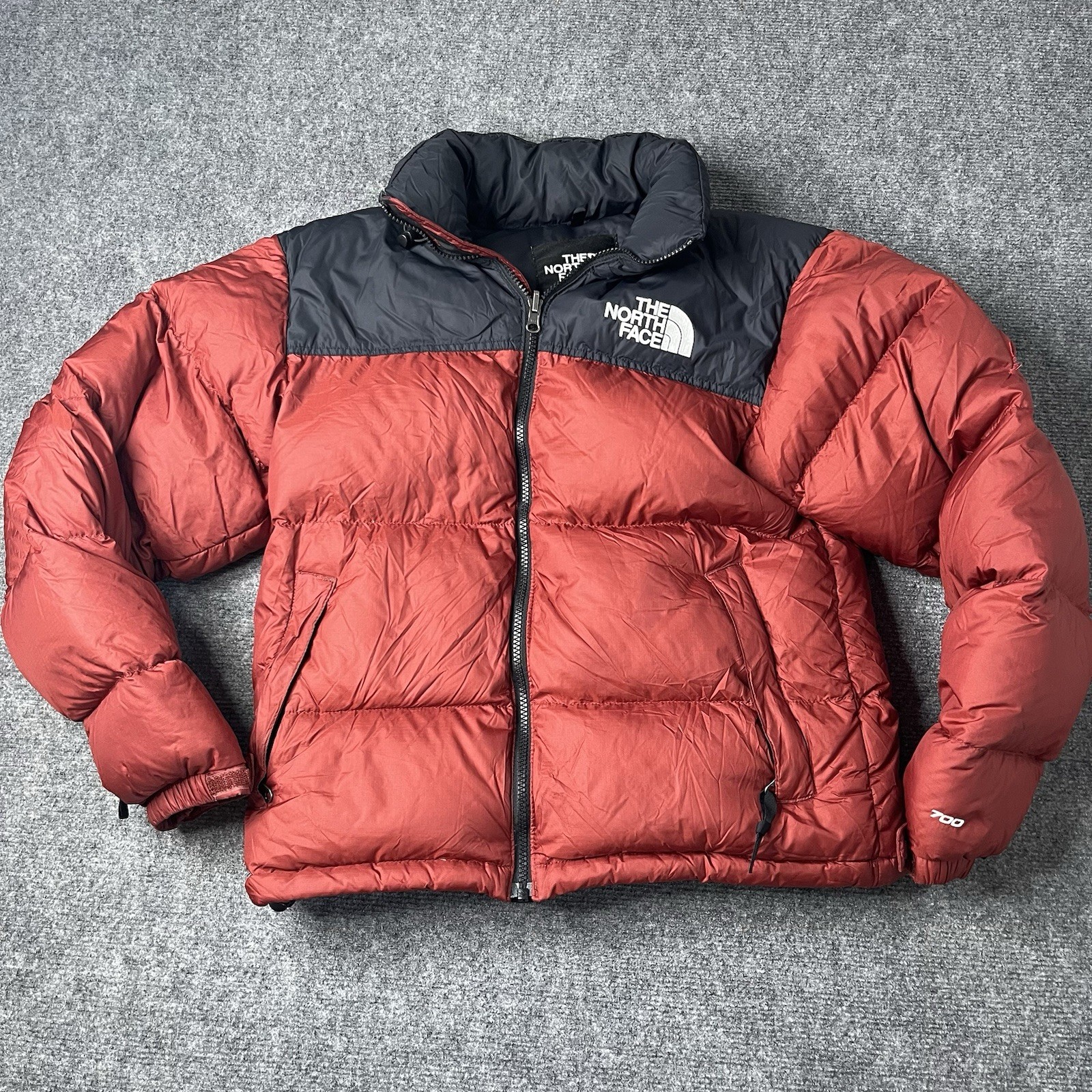 The North Face Nuptse 700 Down Fill Puffer Jacket Mens XS Black Red Full Zip