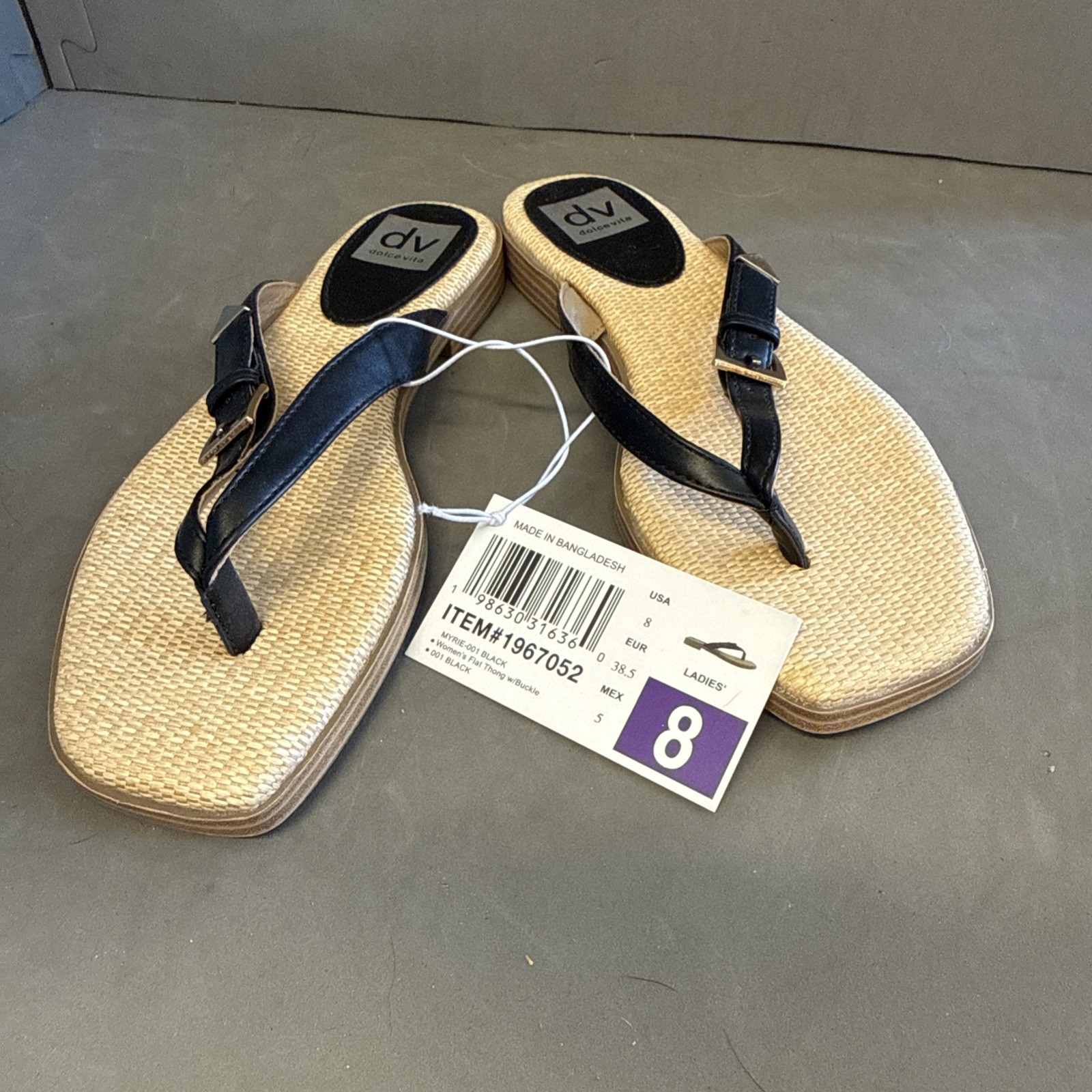 Dolce Vita Women’s Black Thong Flat Sandals Buckle Solid Synthetic PU US 8