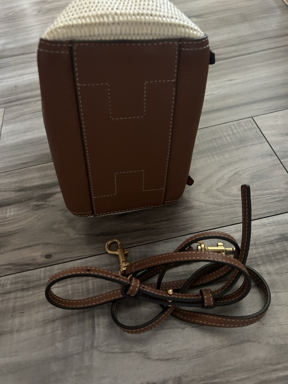 Tory Burch Half Moon Small Raffia Leather Handbag Resort Bag