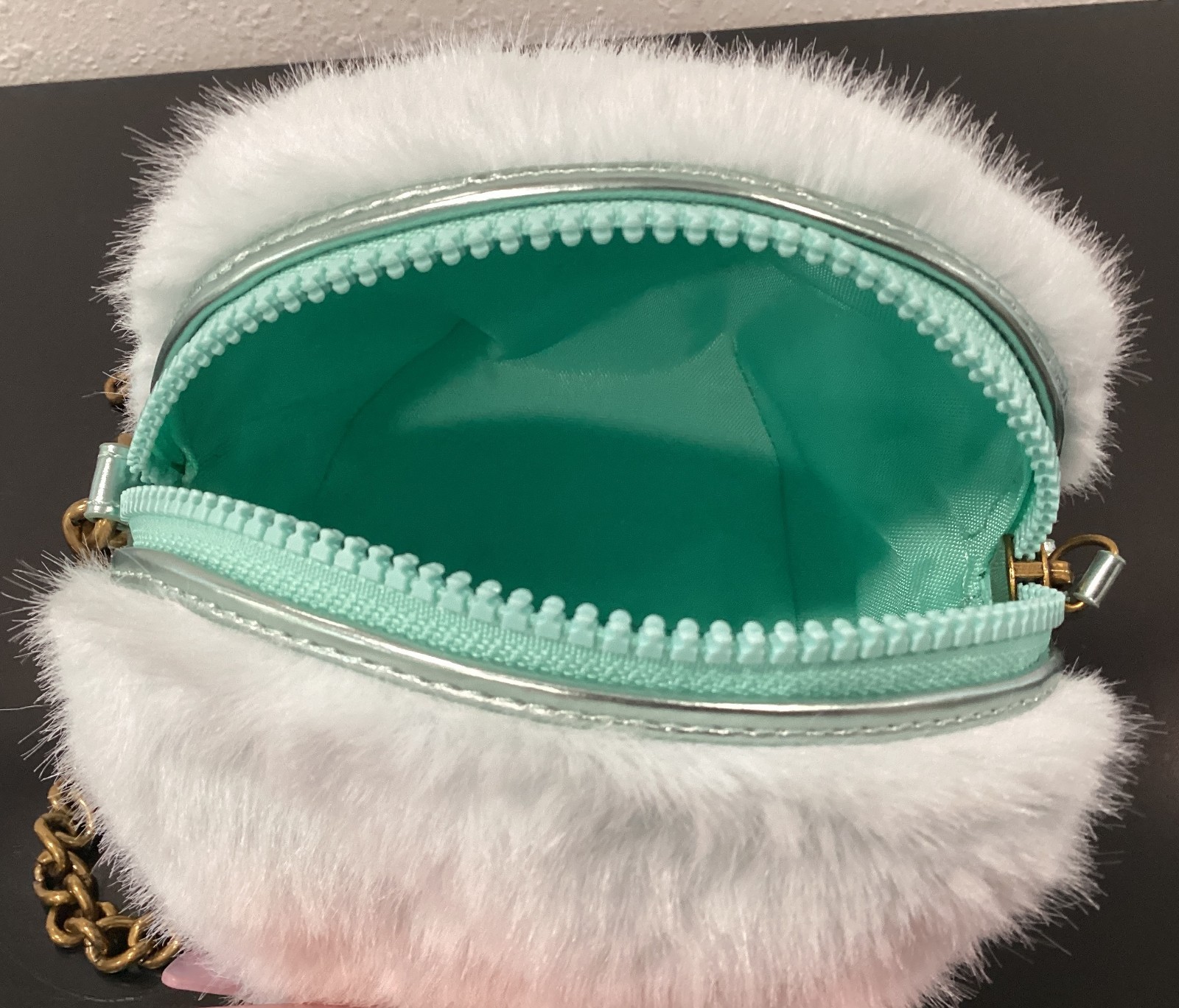Kurt Geiger Faux Fur Soft Eagle Bag 6″ x 6″ x 4.5″ Crossbody Blue Pink Crystals