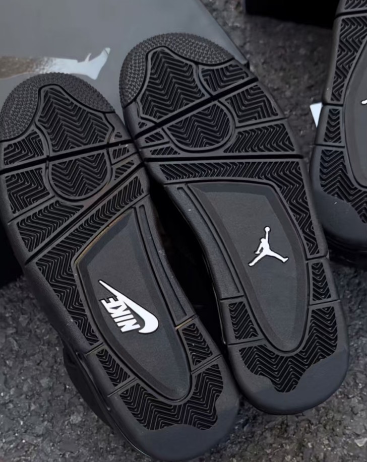 New Jordan 4 “Black Cat”Retro Men’s Black Basketball Shoes Mid-Top (2020) (2025)