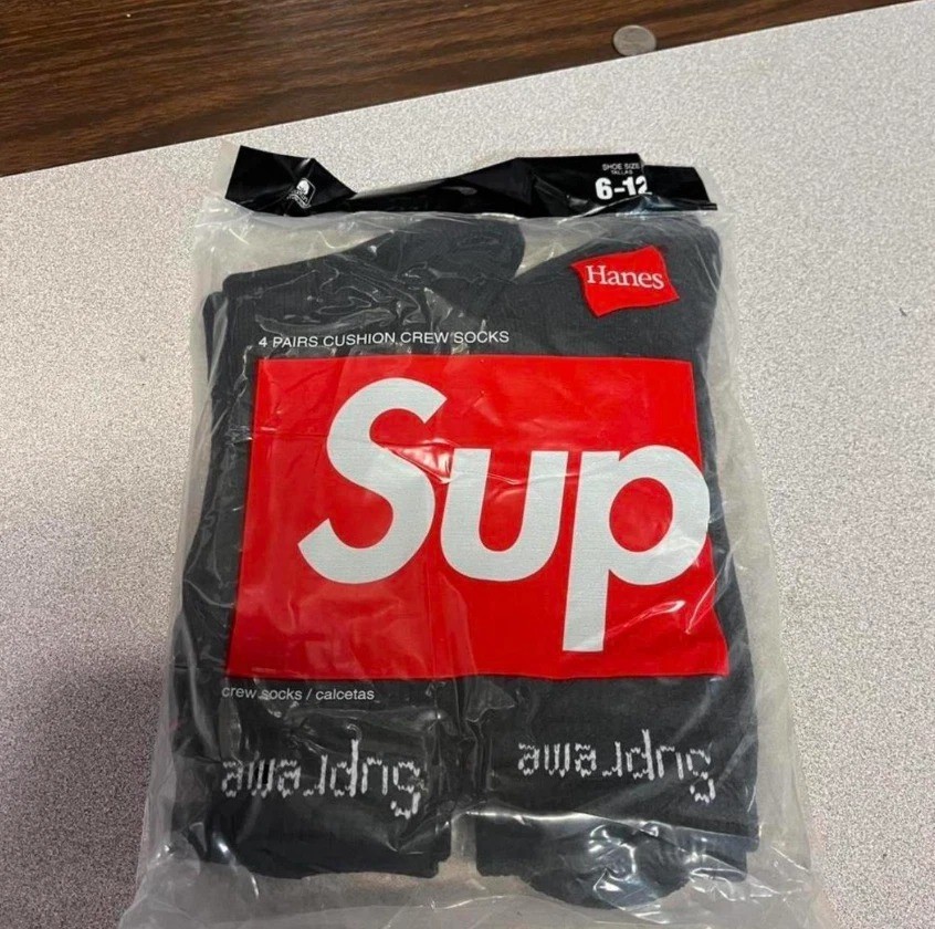 Supreme Hanes Black Crew Socks 4 Pair Pack Men’s Size 6-12 New