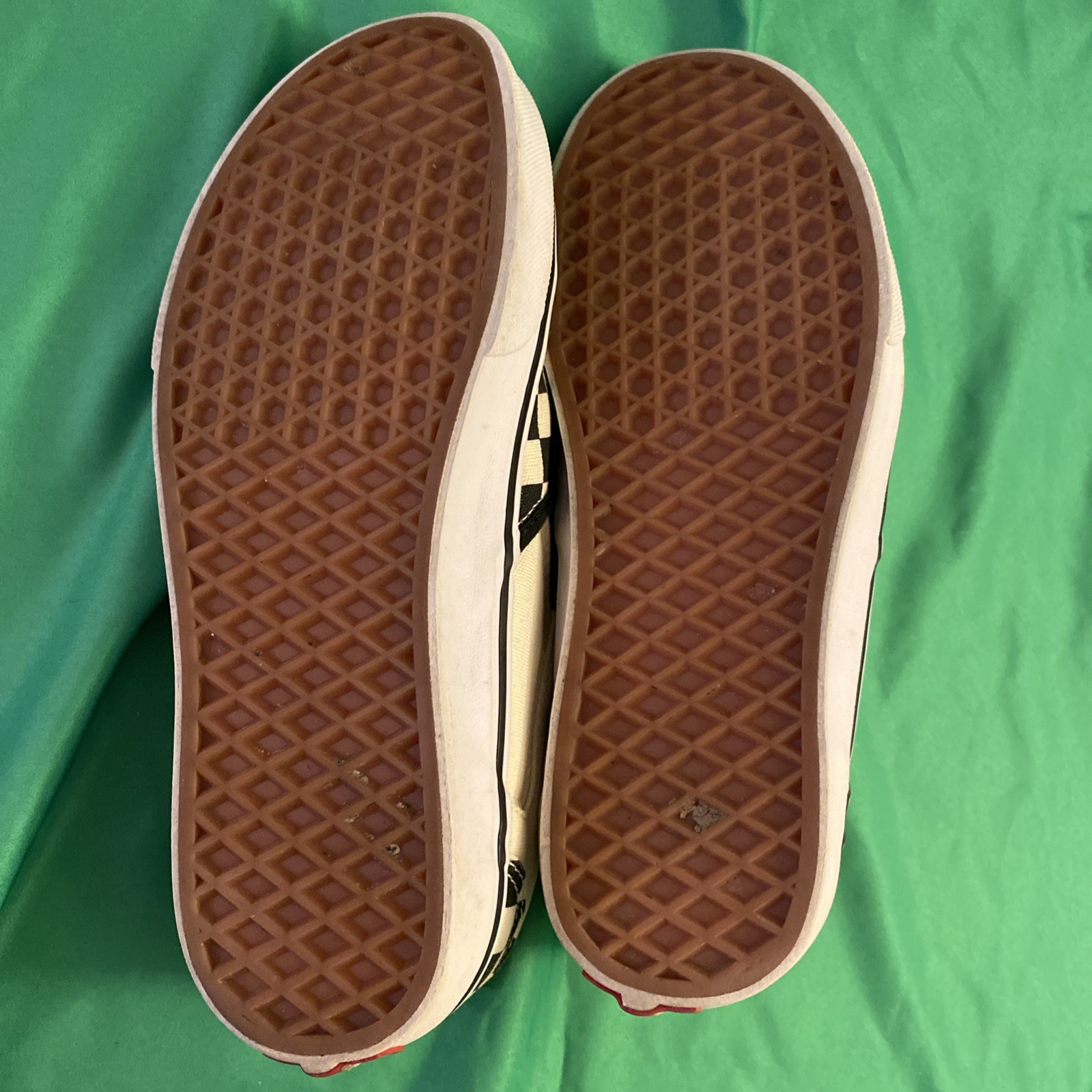Size 8 – VANS – Asher Checkerboard preowned good condition