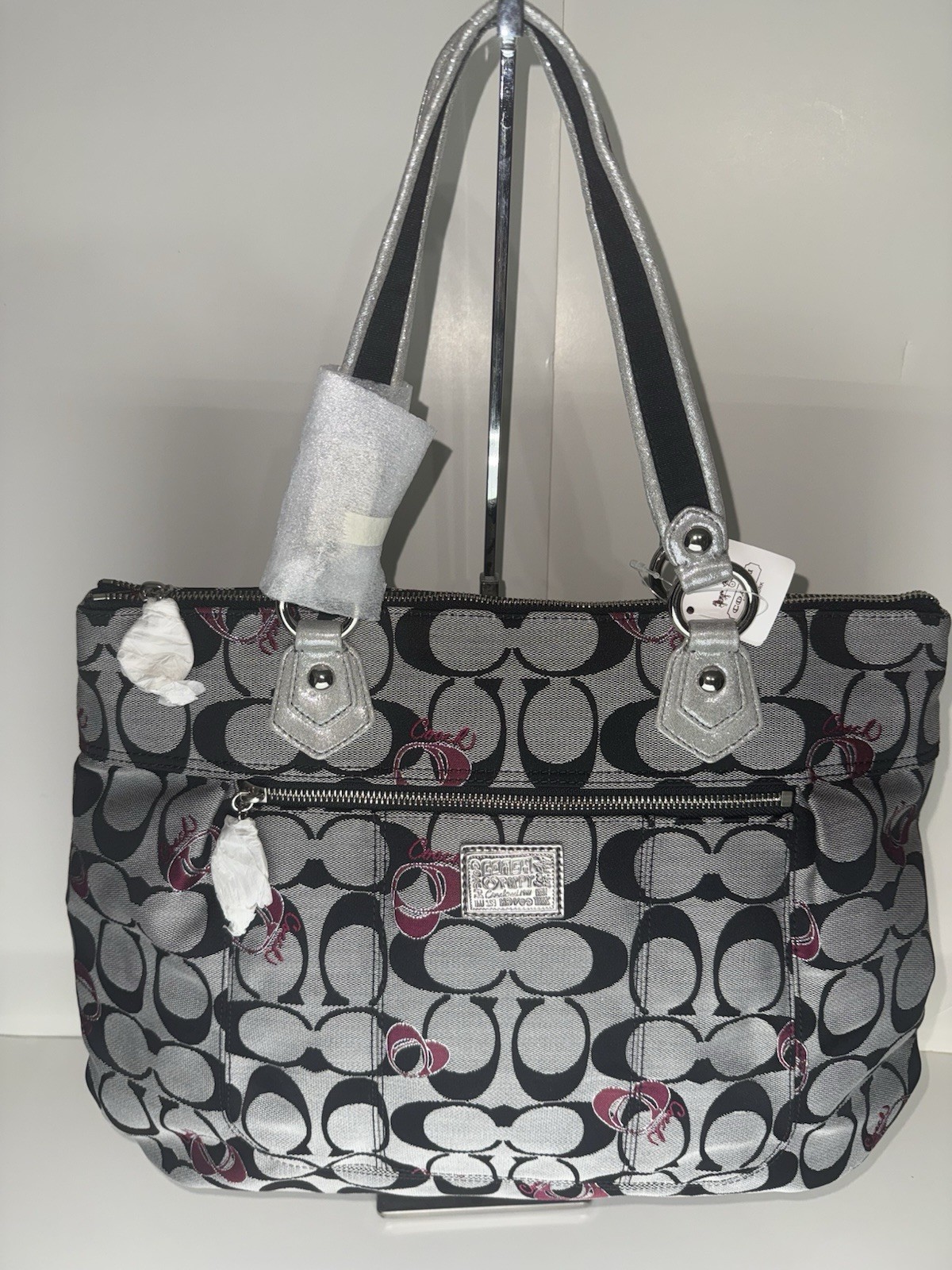 NWT Coach Poppy 18711M Pop Signature Poppy Heart Glam Tote BAG Black White 18711