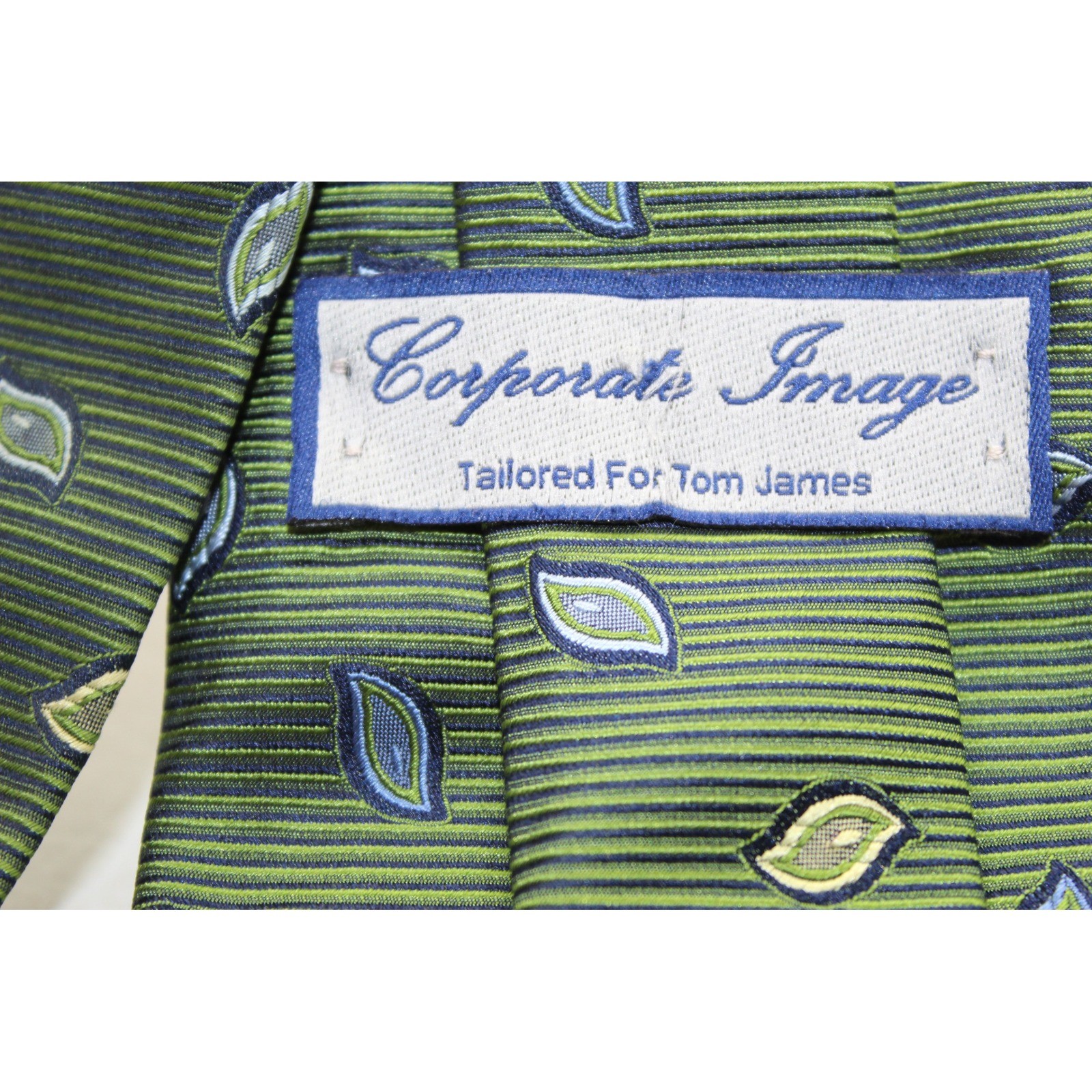 Corporate Image Tom James Mens Silk Tie Green Leaf Pattern USA Made Necktie