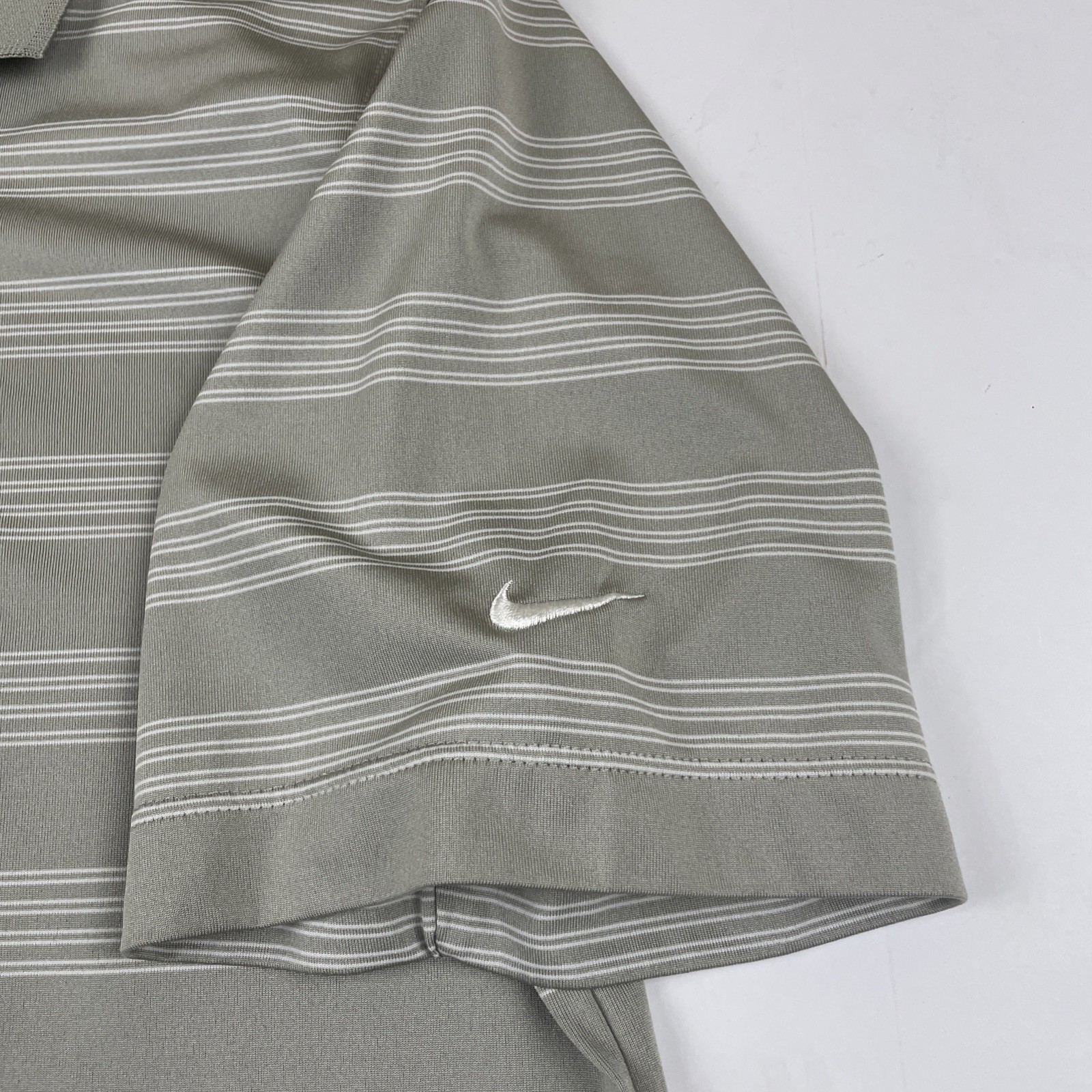 Nike Golf Tour Performance Polo Shirt Men’s S Dri-FIT Striped Gray Sponsored