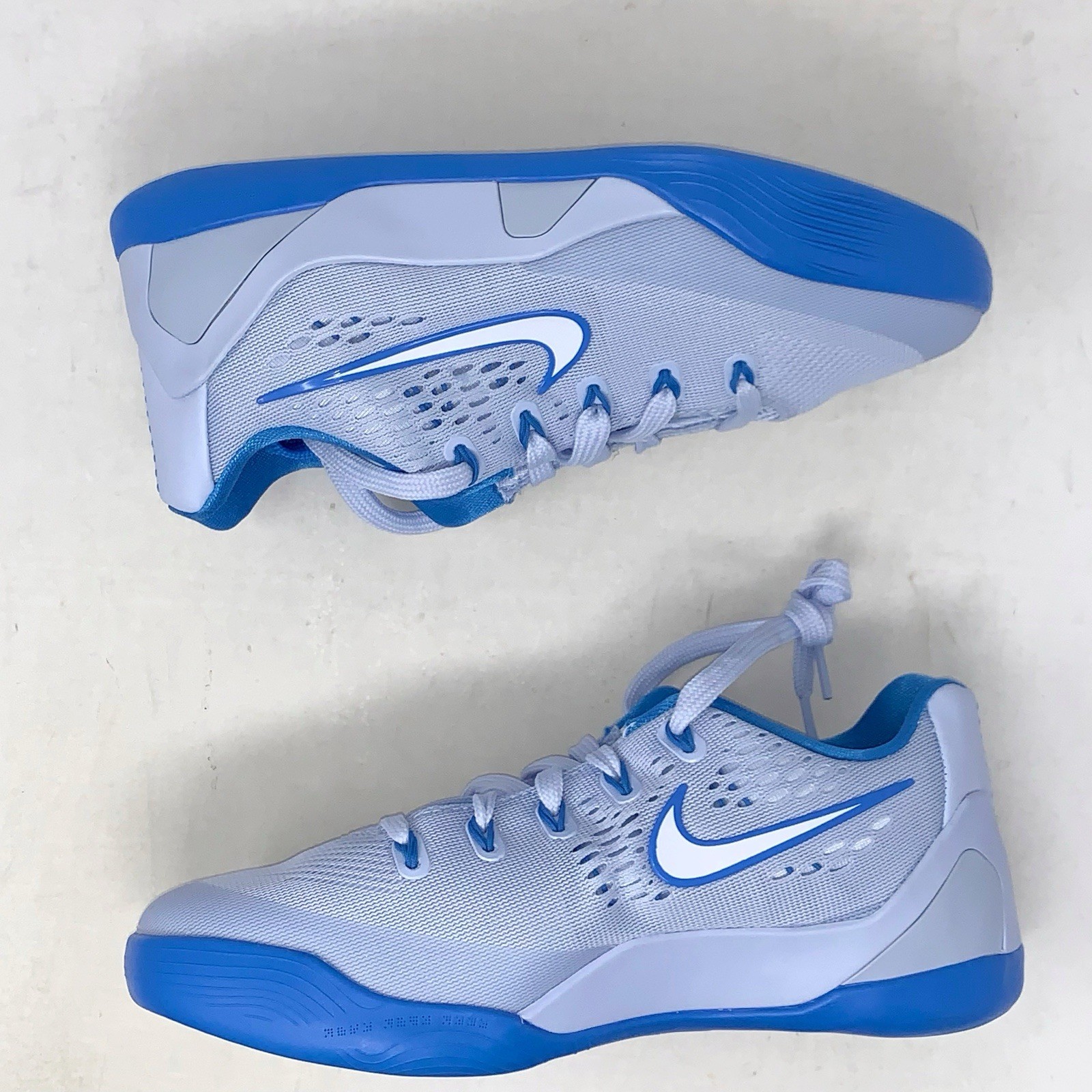 Nike Kobe 9 Low Elite Hydrogen Blue Sneakers, Size 6Y / 7.5W BNIB IM6642-400