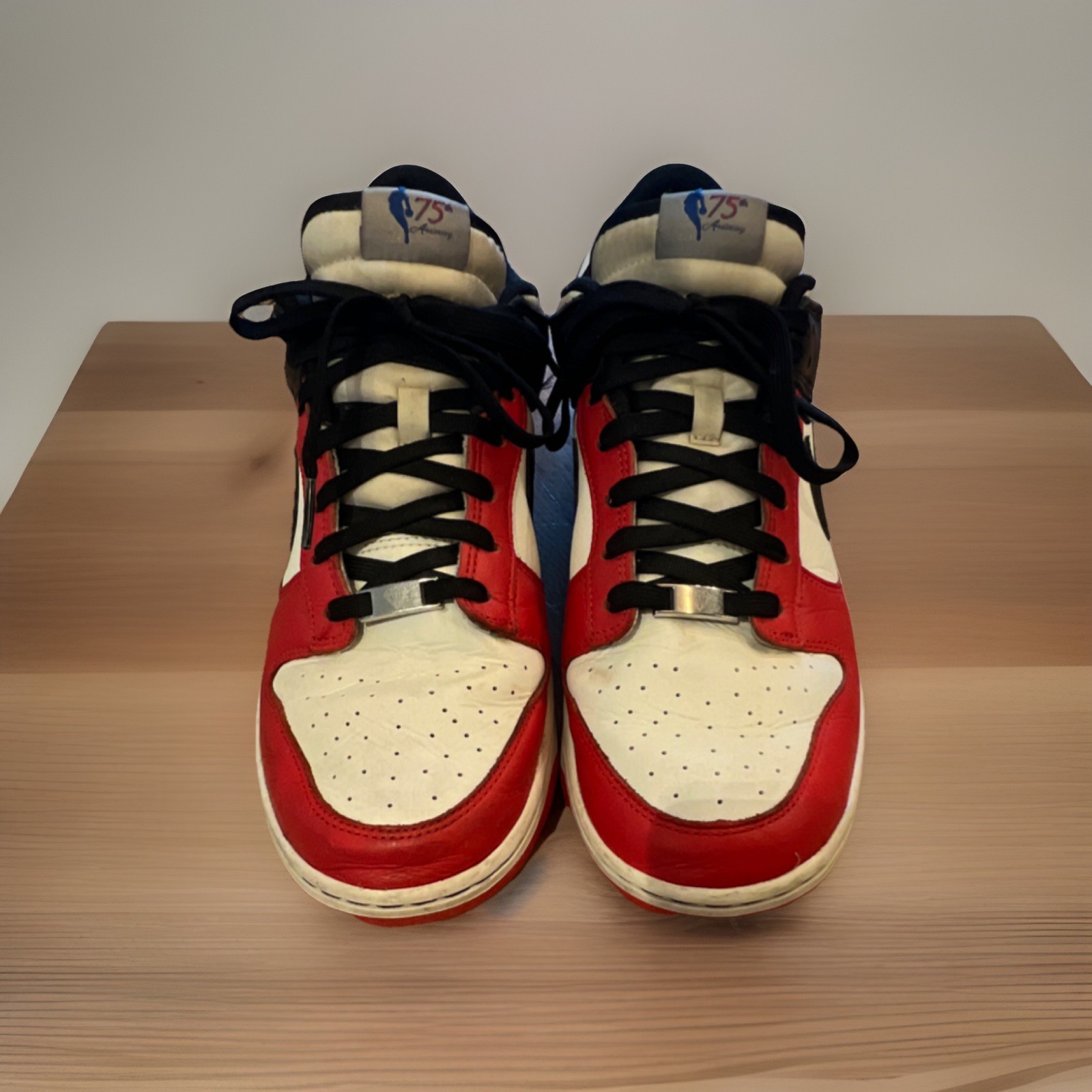 Nike Dunk Low EMB x NBA 75th Anniversary Bulls DD3363-100