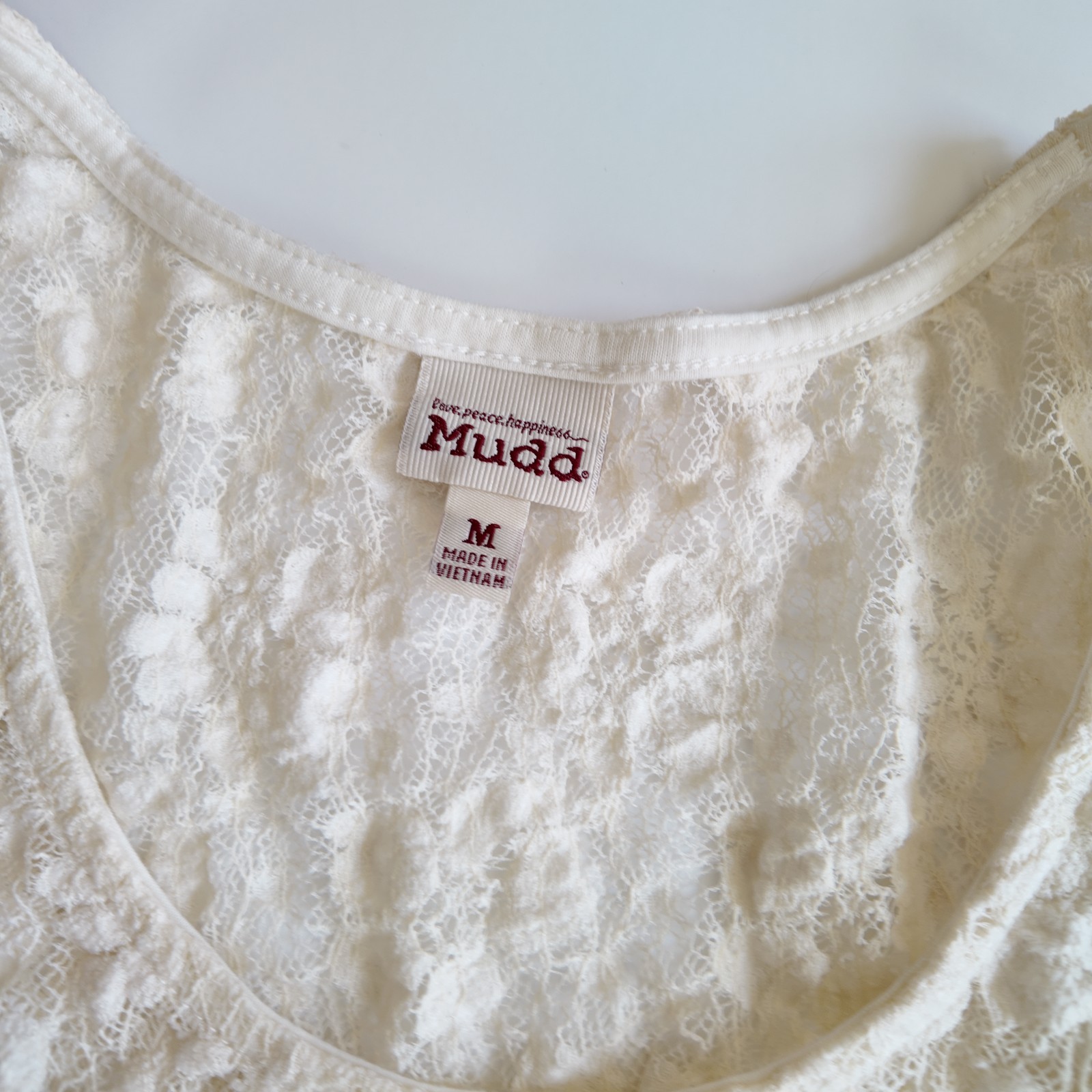 Y2K Mudd white lace flowy top size medium vintage 2000s BOHO