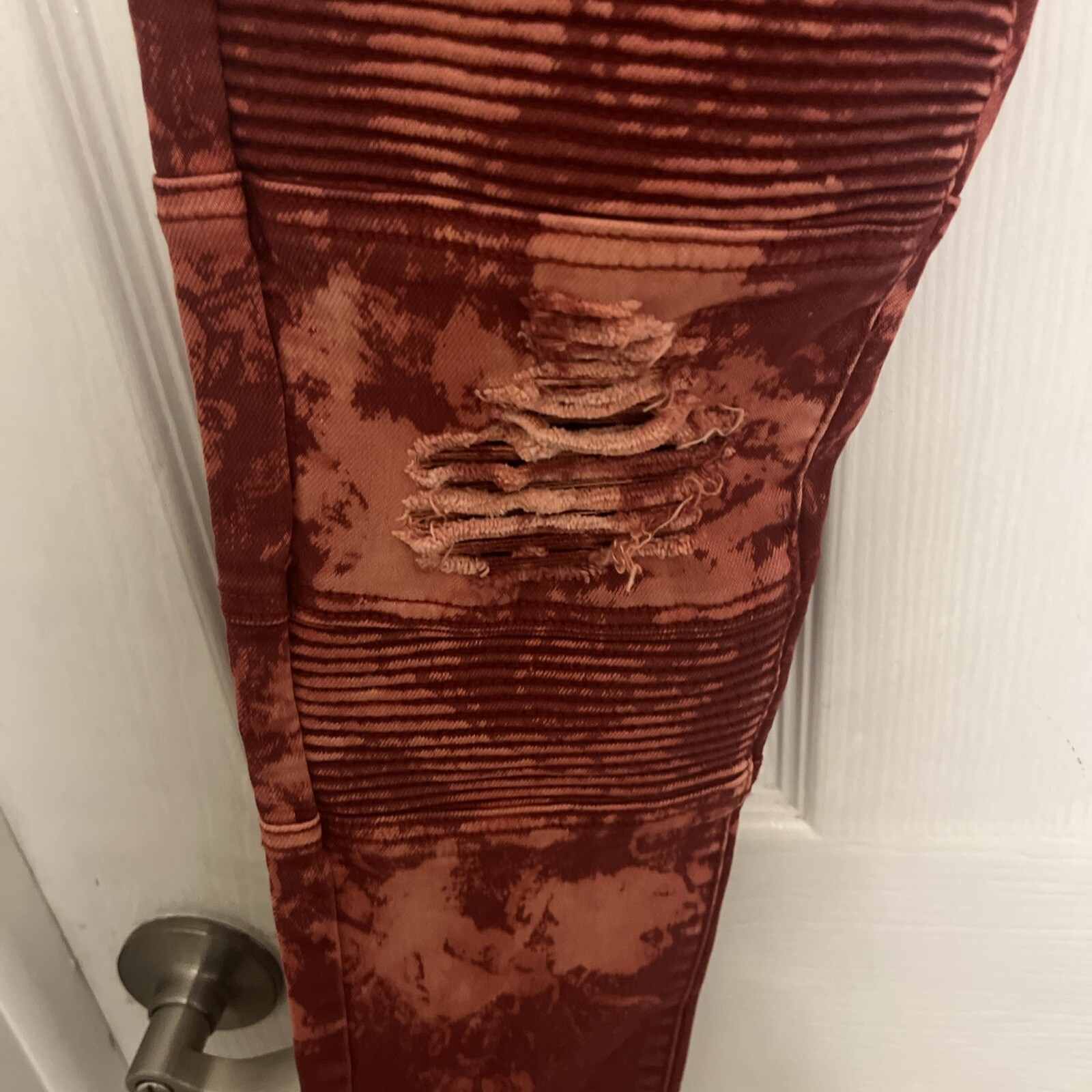 Crysp Denim Men’s Red Biker Jeans 28×34 Distressed Skinny Moto Acid Wash NWT