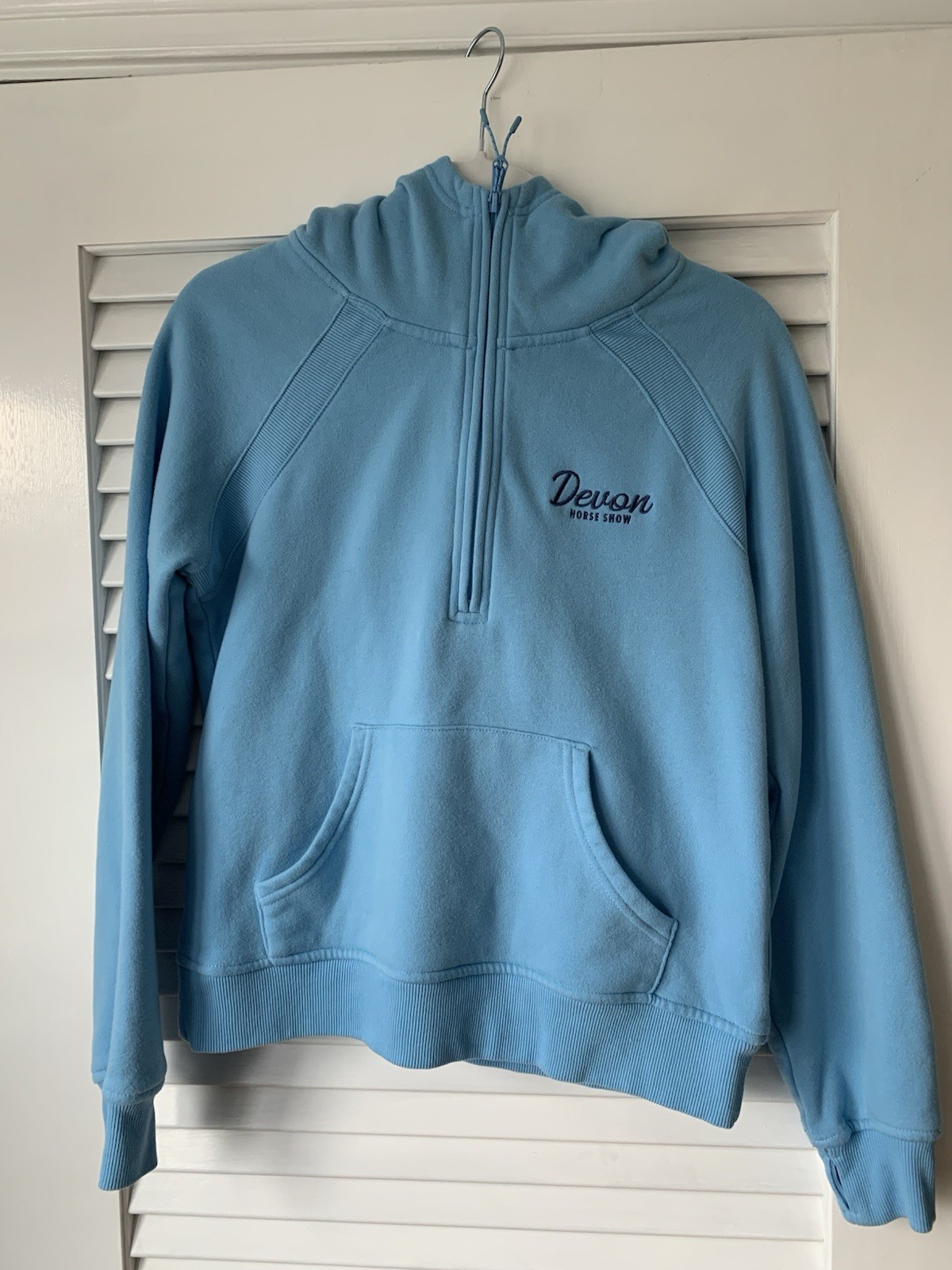Light Blue Official Devon Horse Show Sweatshirt With Hood. Women’s Small NWOT