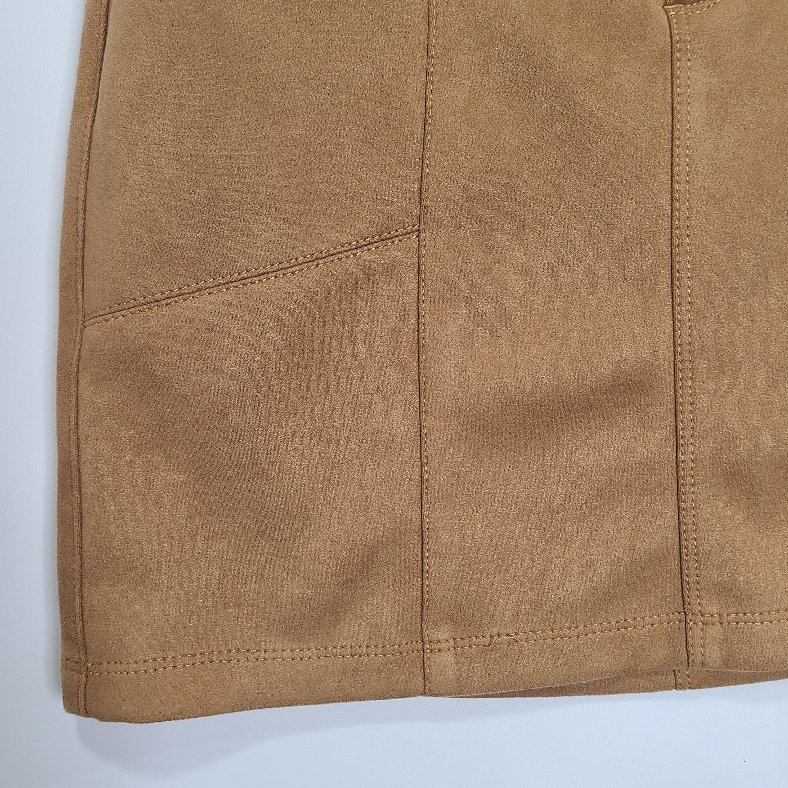 WHBM Brown Faux Suede Stretchy Snap Button Zip Mini Skirt Sz 4