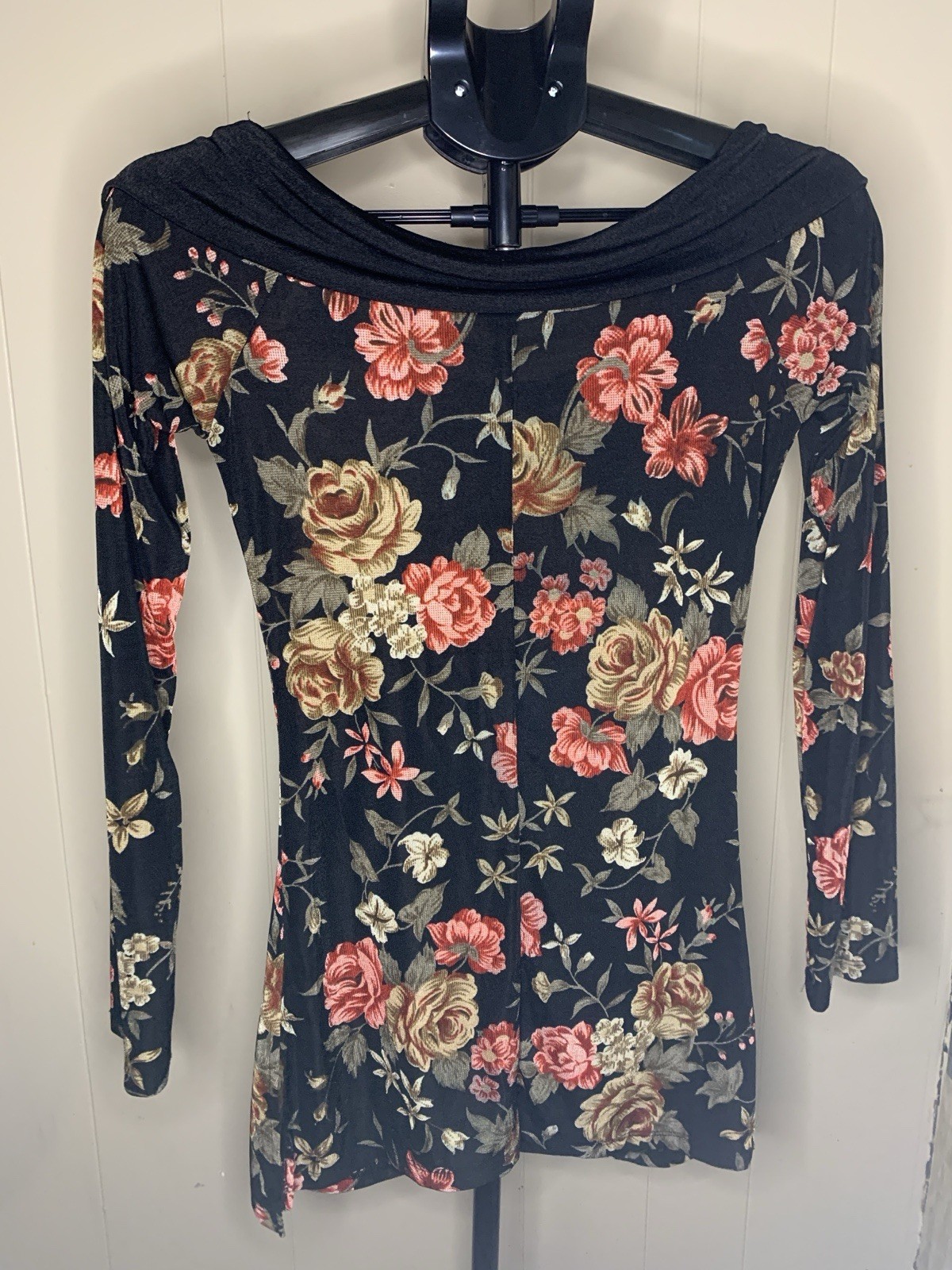 MKM Designs Black Floral Off Shoulder Long Sleeve Stretch Knit Tunic Women’s S
