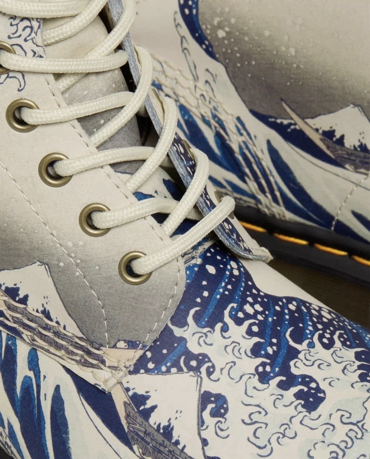 Dr. Martens 1460 The Met The Great Wave Limited Edition Leather Boots EU 45 BNWT