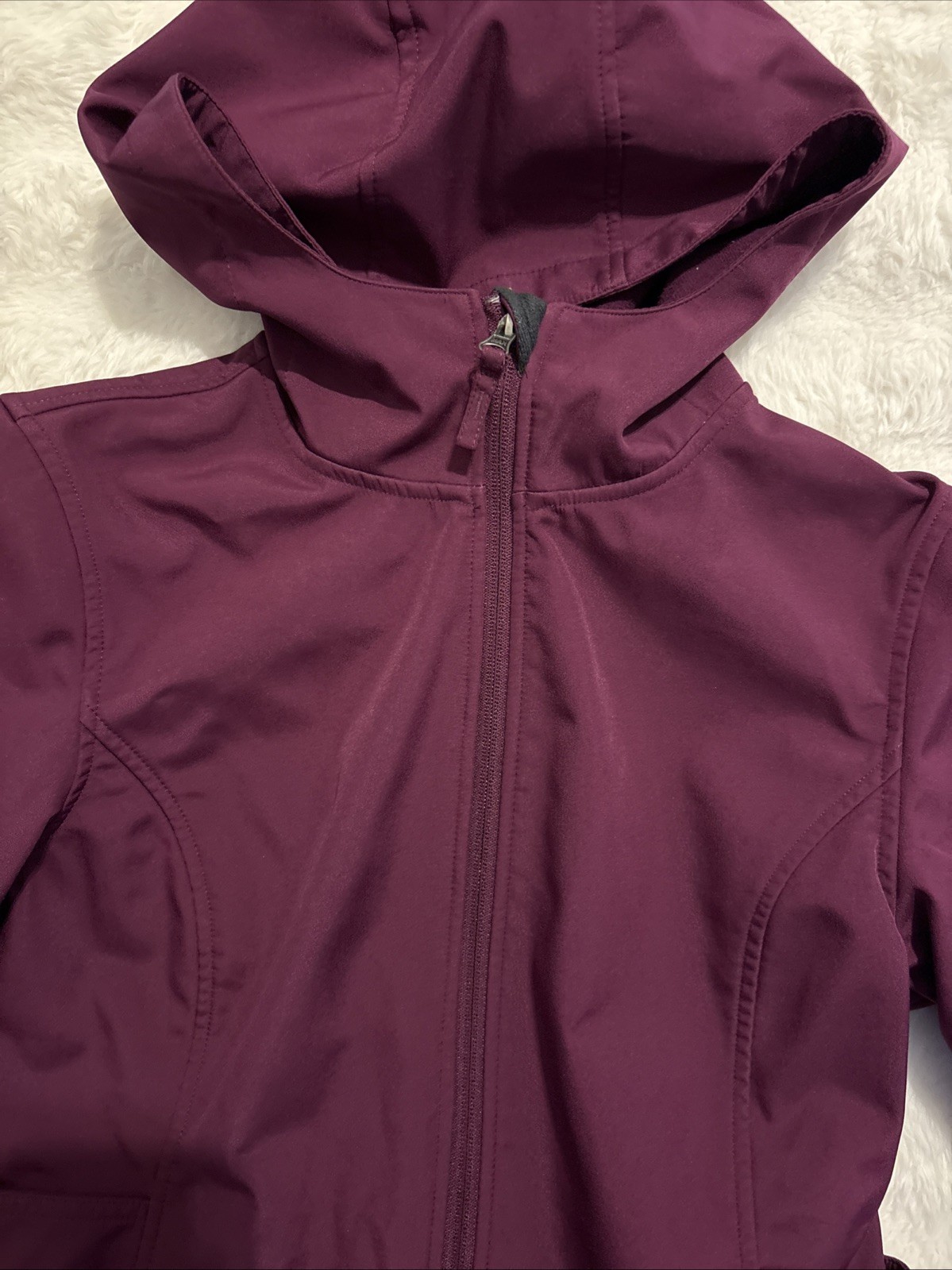 Women’s Size Small 4-6 Freetech Water Resistant Jacket – Item 2085