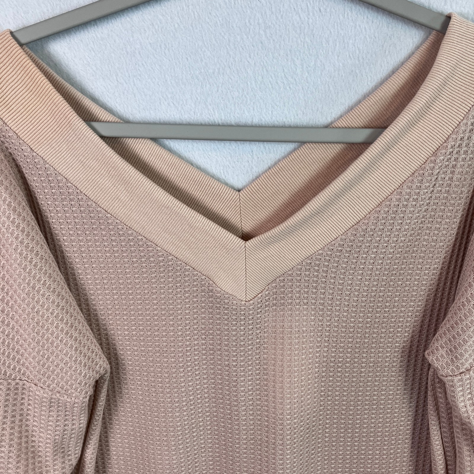 Tobrief Waffle Knit V-Neck Pullover Sweater Women’s Size M Blush NWT