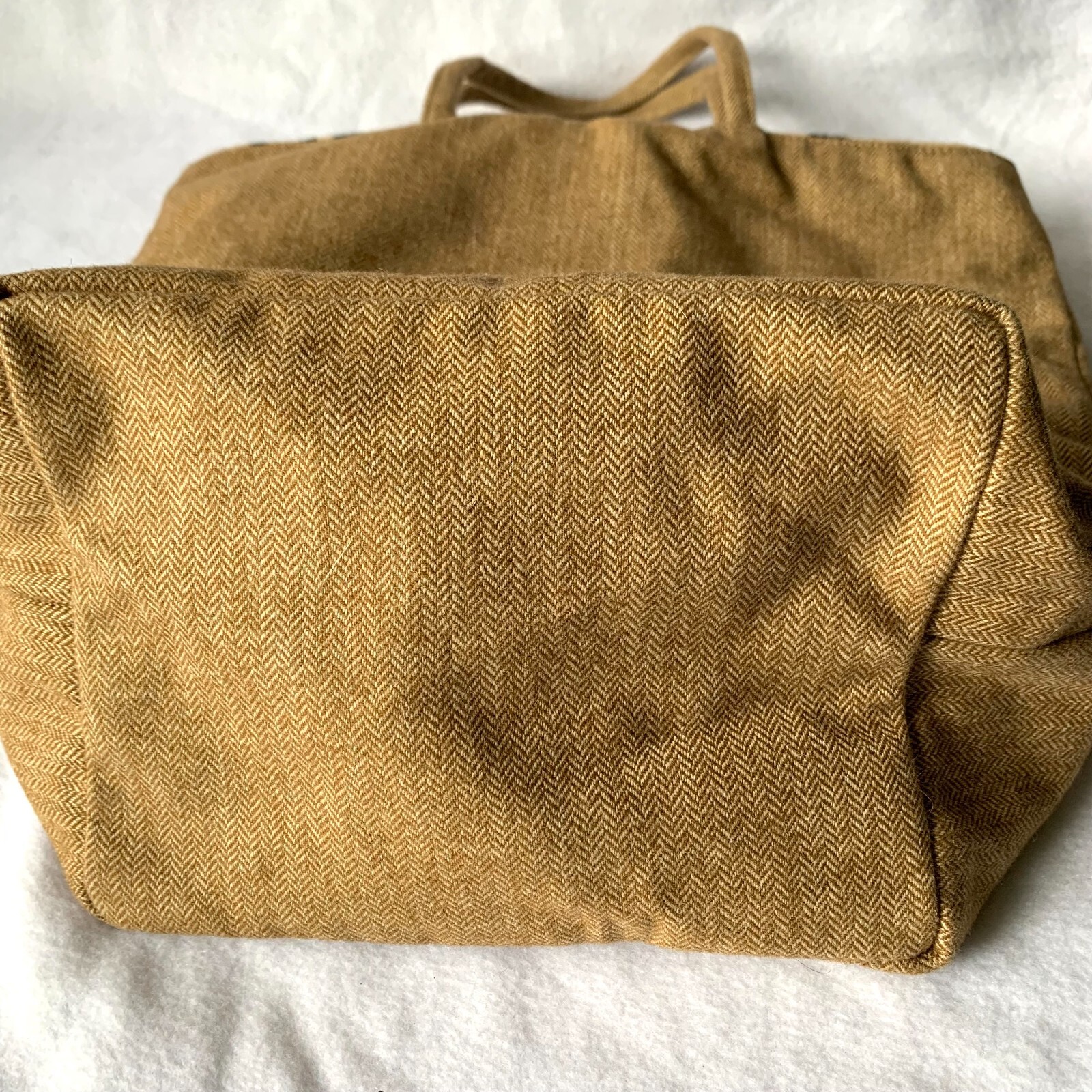 Alexia Hollinger Paris Leopard Print Interior Designer Handbag Tote Magnet Close