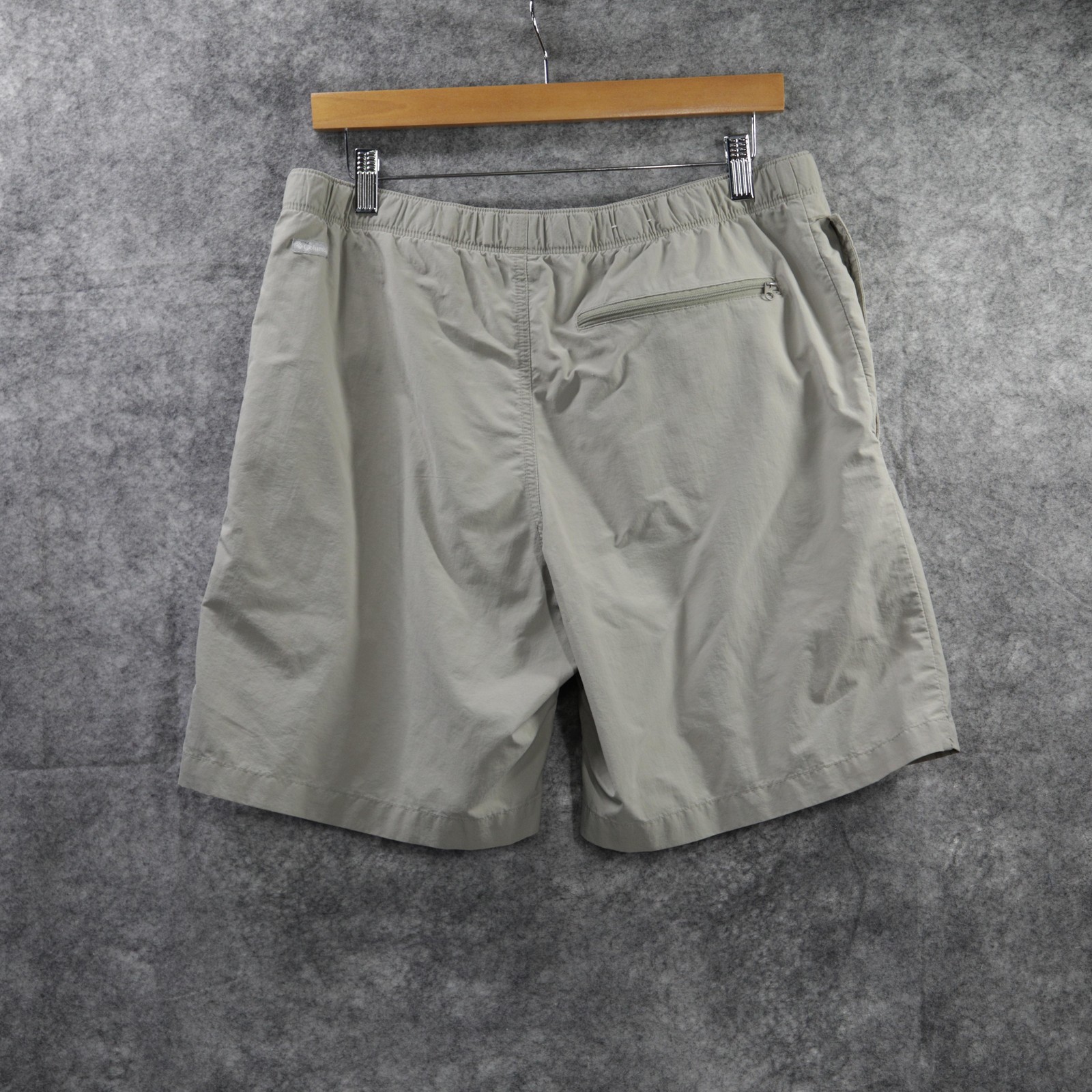 Columbia Swim Shorts Mens Small Tan Khaki Omni-Shade Belted Lined Quick Dry UV
