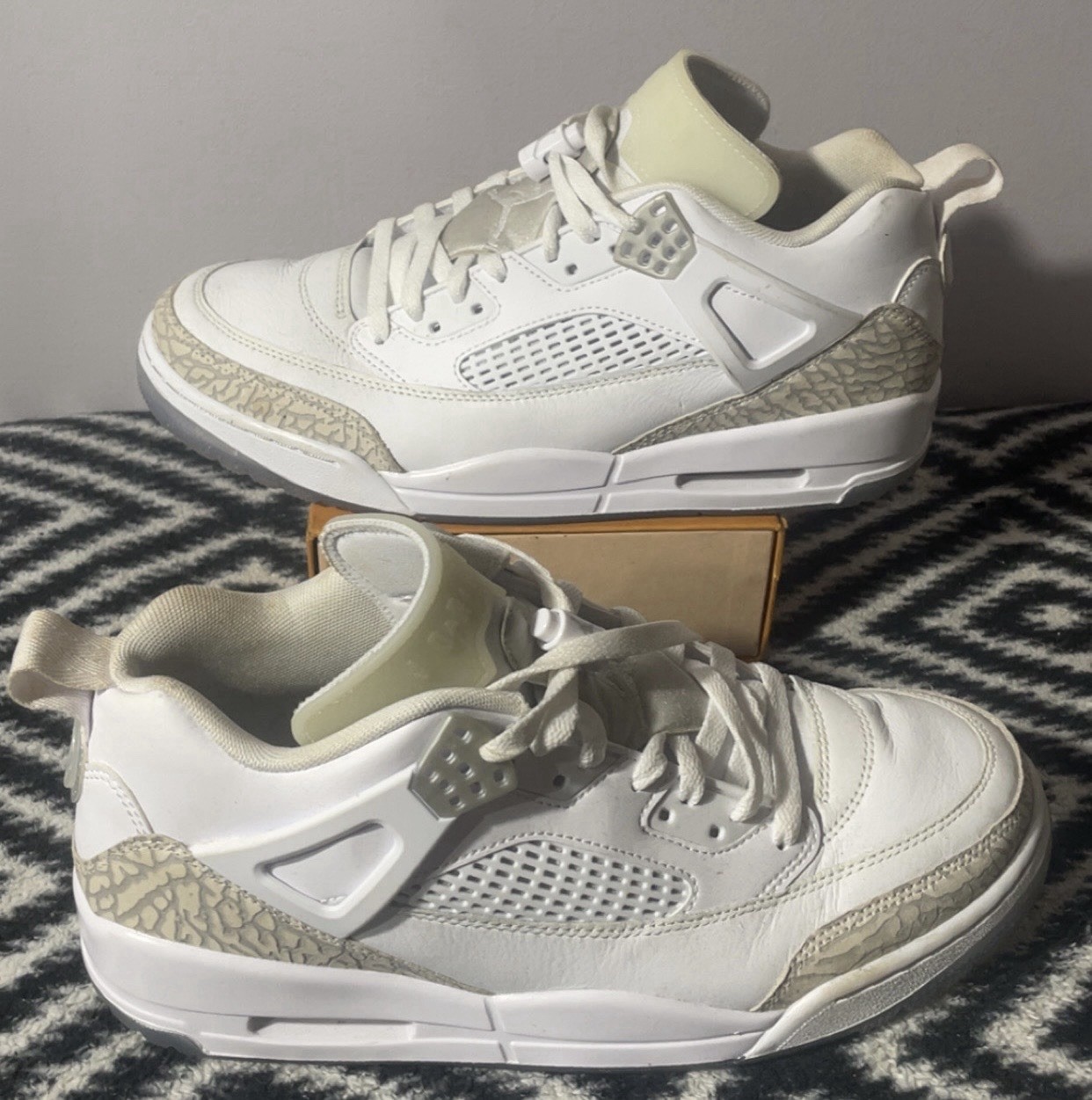 Jordan 4 RM Low Top Leather Lace-Up Sneakers White/Gray FQ7938-103 2024