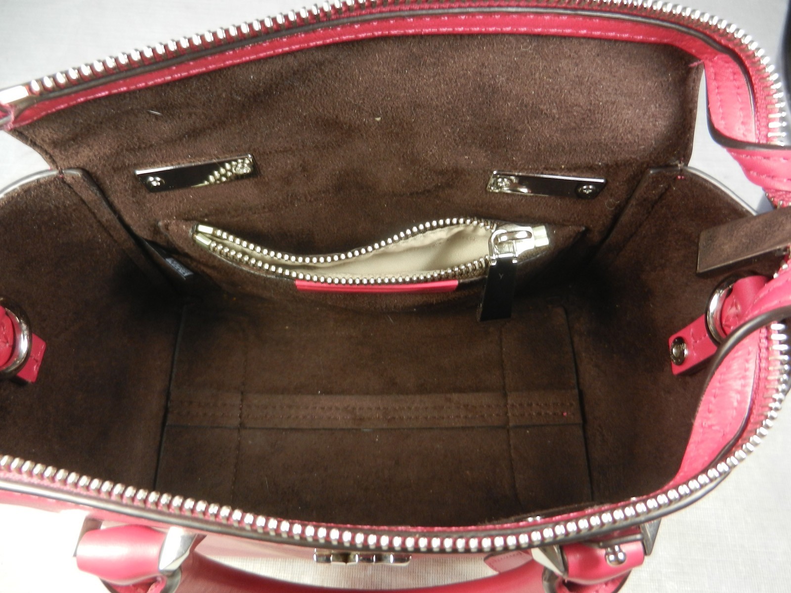 MICHAEL KORS Nolita Ultra Pink Smooth Leather Mini Crossbody Messenger Bag NWOT