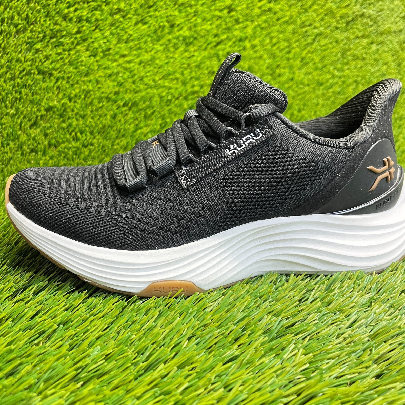 Kuru Atom 2 Womens Size 7.5 Black White Athletic Running Walking Shoes Sneakers