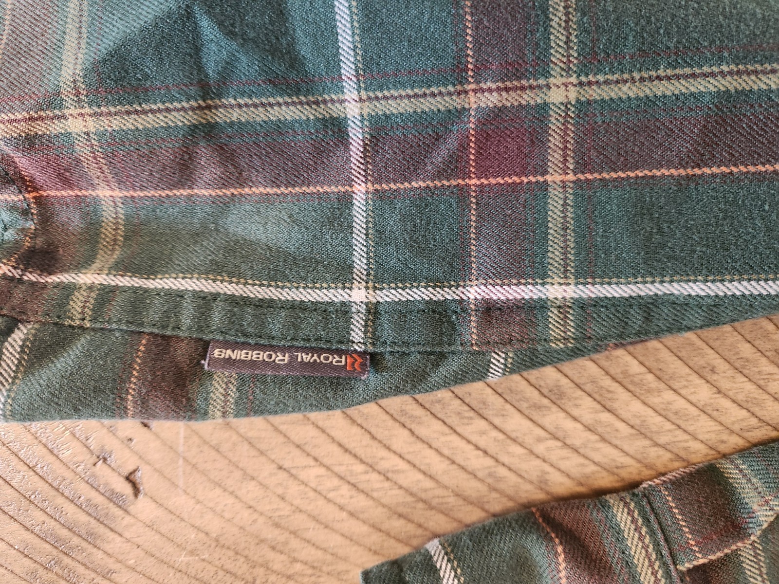 Royal Robbins Men’s XL Nylon Polyester Blend Green Plaid Flannel Shirt Outdoor