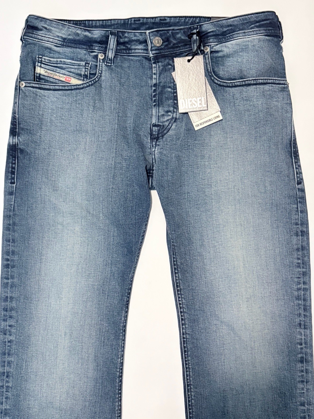 NWT Diesel Zatiny-X Slim Bootcut Jeans Men 33×32 Blue Wash Denim Pants MSRP $250