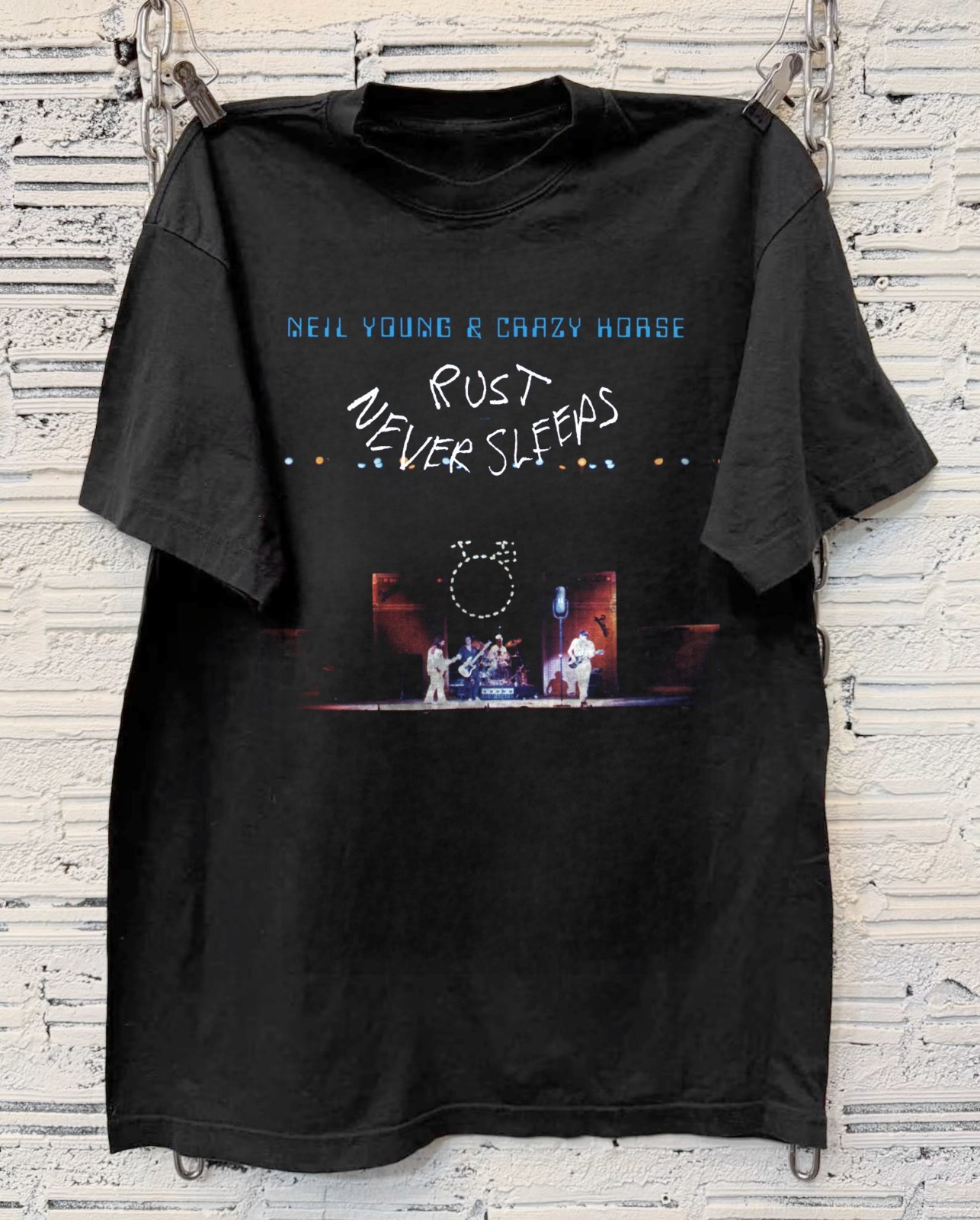 HOT! Neil Young – Rust never sleeps Rock Band Unisex T-Shirt