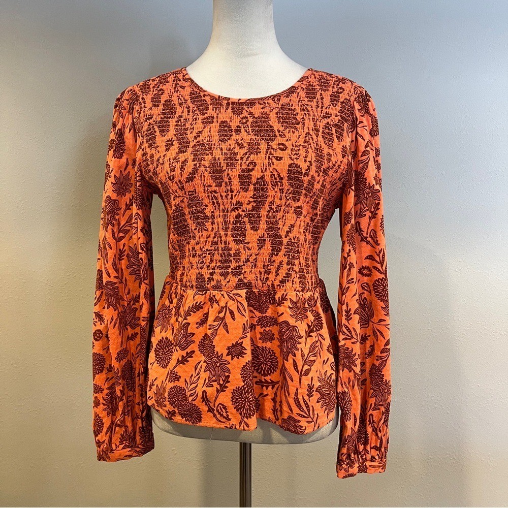 Universal Threads Floral Orange long sleeves cinched Top size small