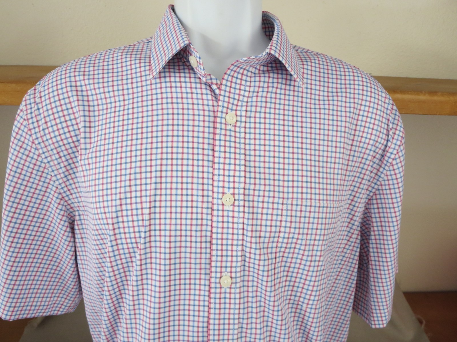 New Untuckit Button Up Shirt S/S Blue Red Plaid Cornerstone Nylon Spandex Large