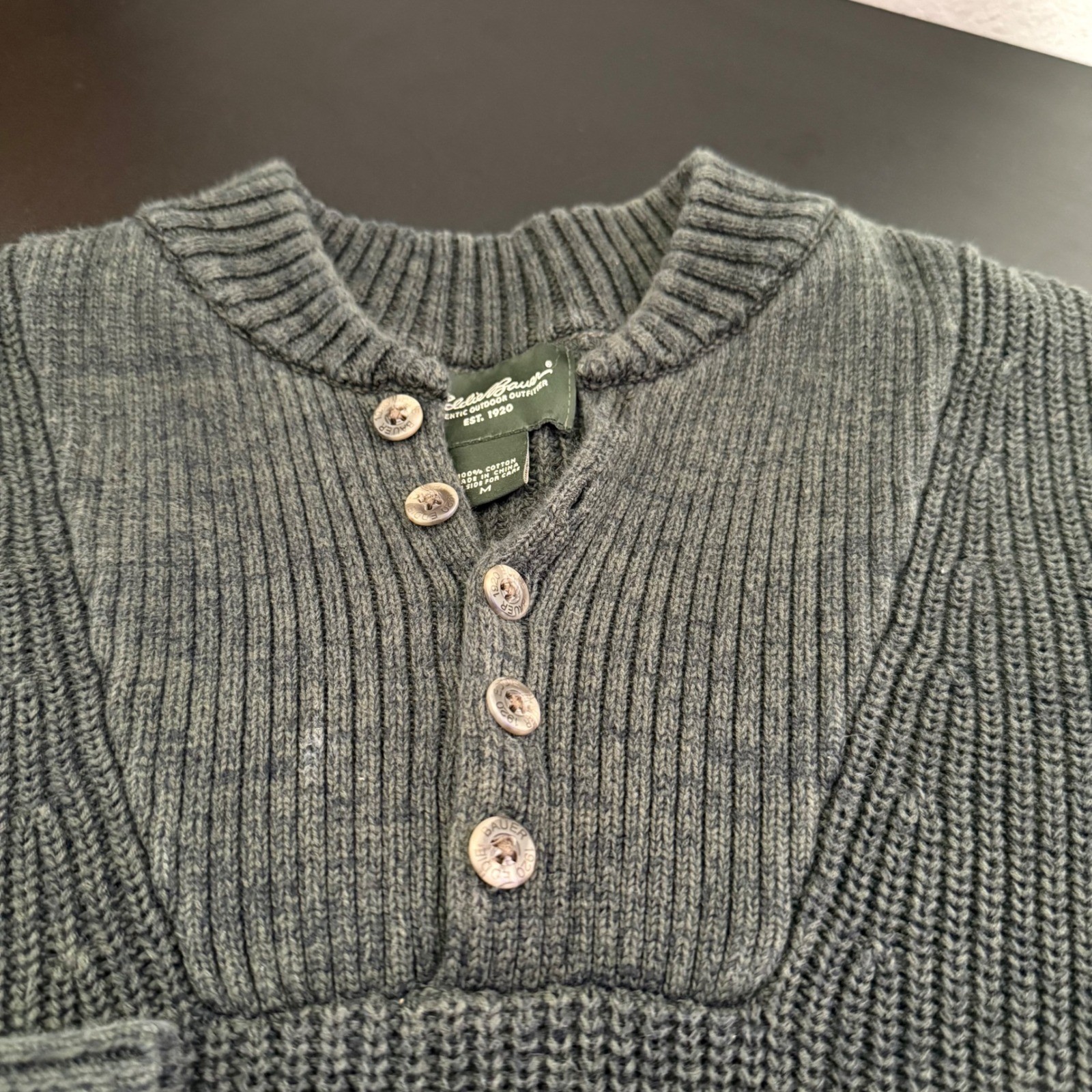 Vintage Eddie Bauer Men Henley Pullover Green Sweater Size M Distressed Chunky