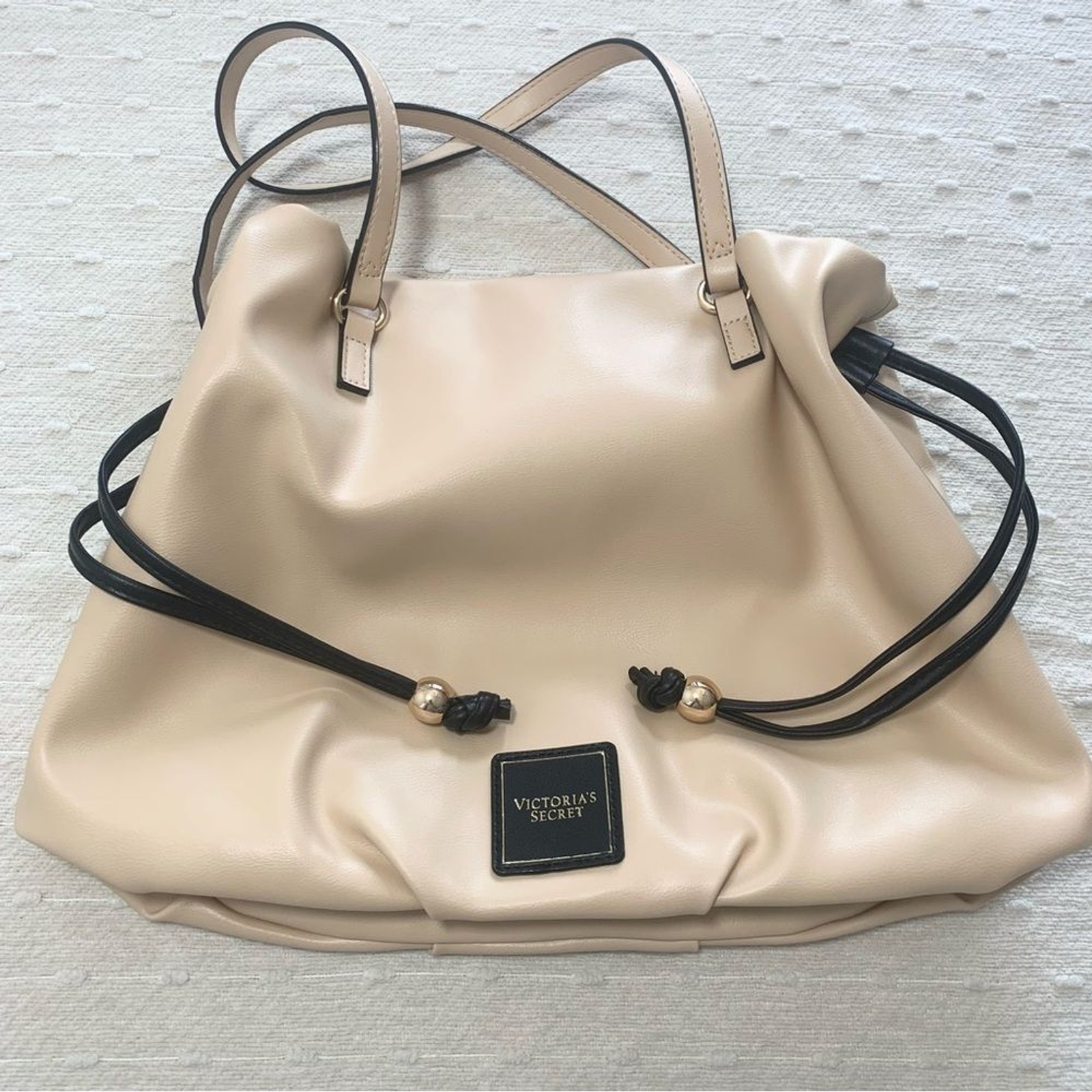 Victoria’s Secret 100% Polyurethane Solid Tan Shoulder Bag One Size