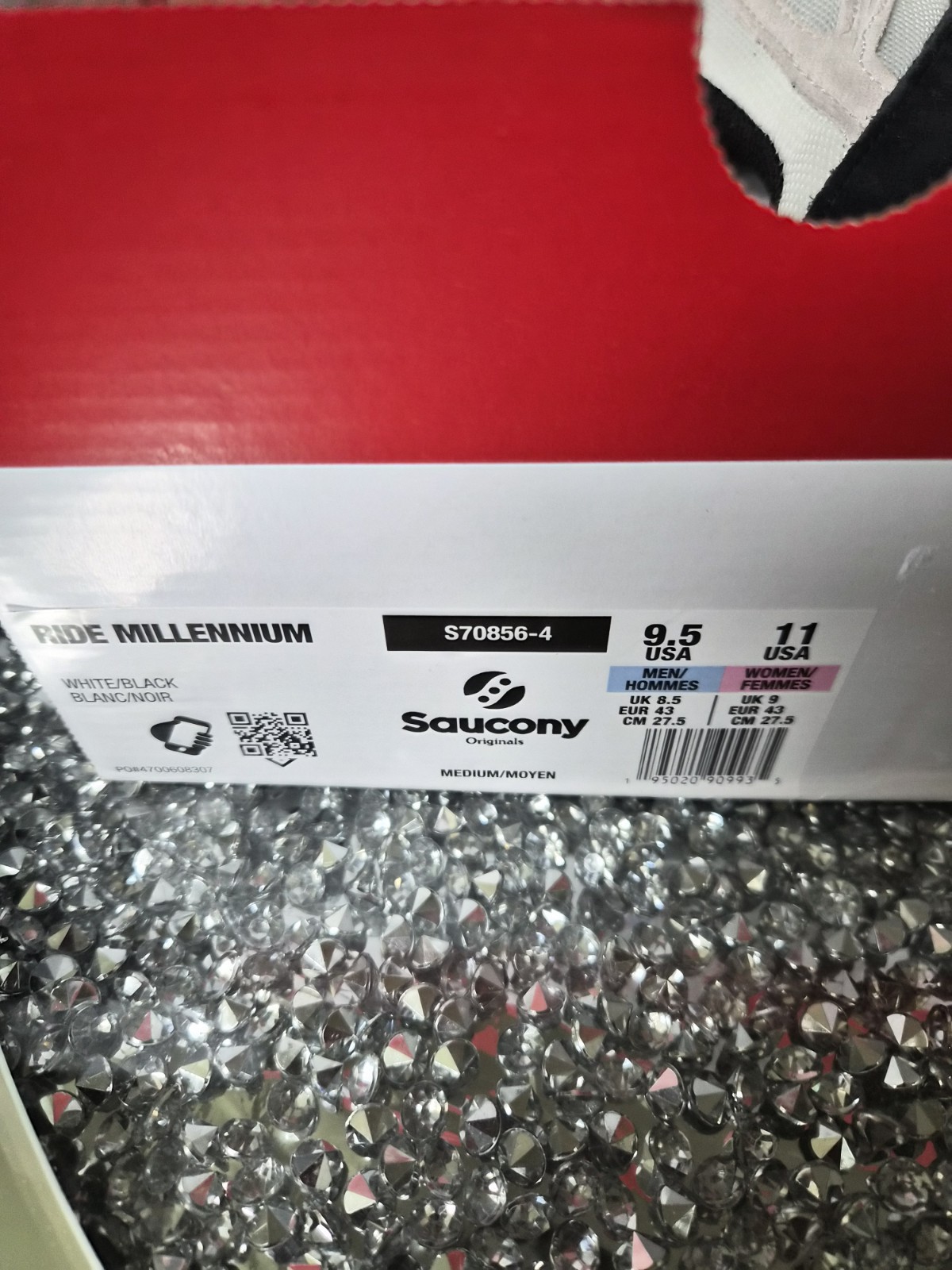NIB SAUCONY RIDE MILLENNIUM WHITE/BLACK SIZE 9.5