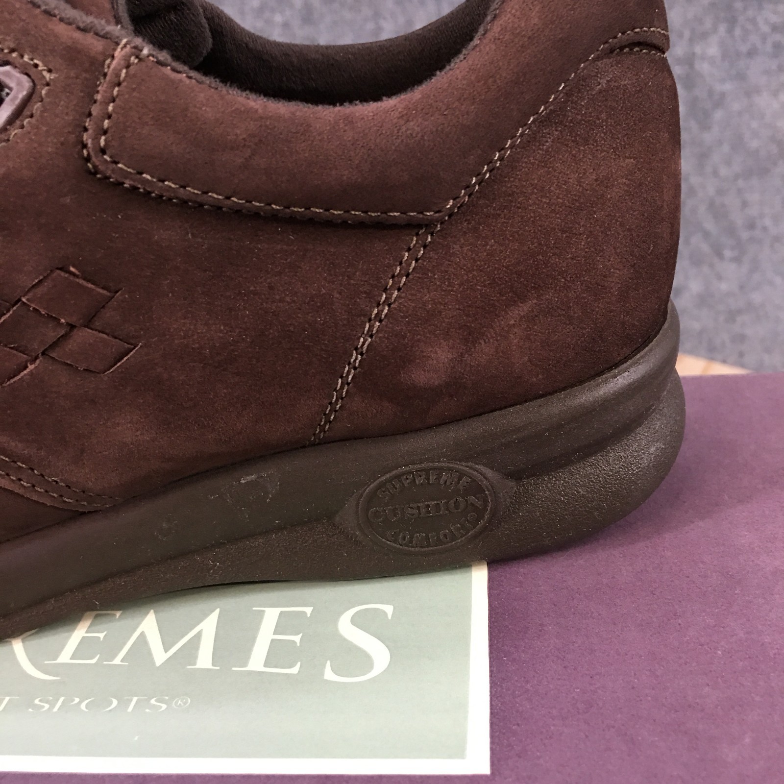 Supremes by Softspots Shoes Womens 7W Comfort Walking Sneakers Brown Leather NEW
