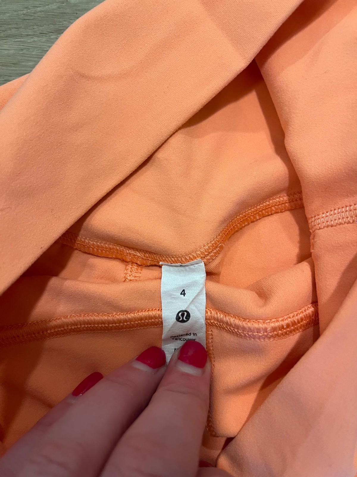 Lululemon Align High Rise Biker Bike Shorts 6″ Inseam Orange – Size 4