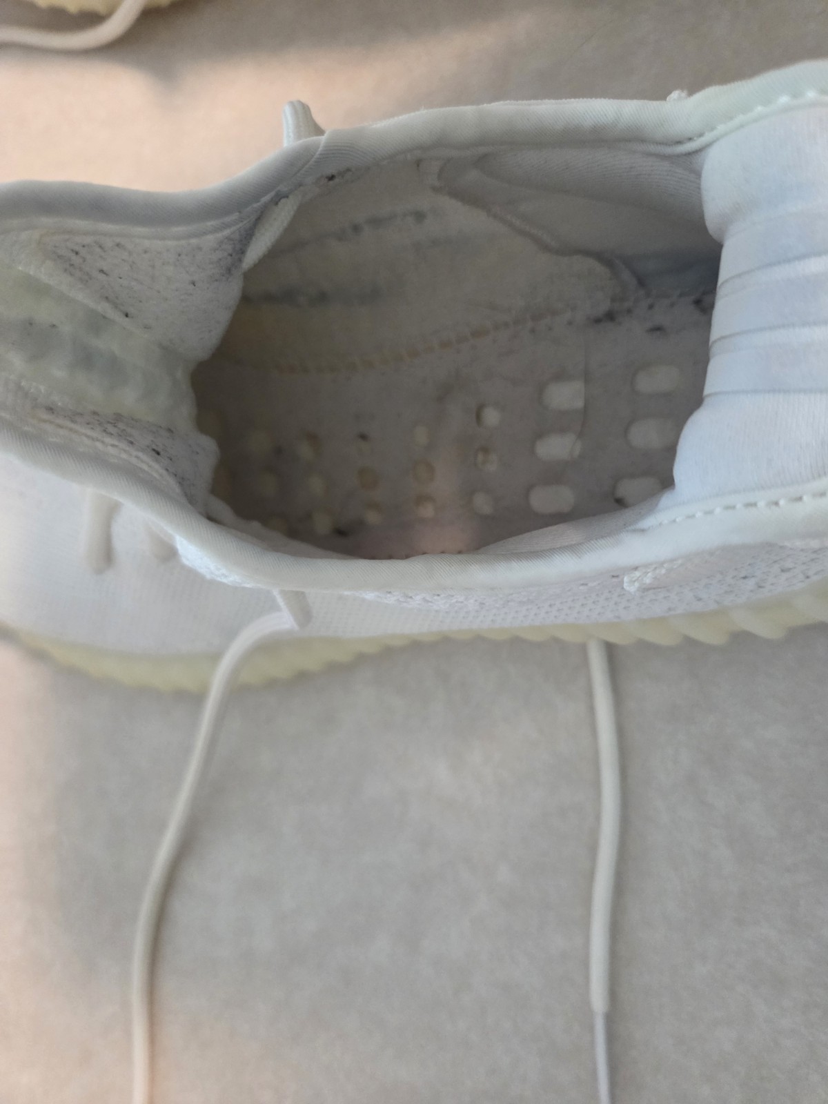Adidas Yeezy Boost 350 v2 Cream Triple White No Insoles