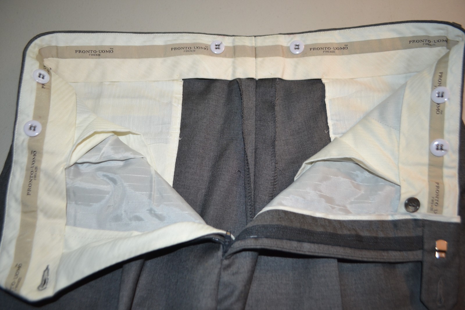 Pronto Uomo Men Angelico Super 100s Gray 3 Button Suit Sz 42R Wst 36×30